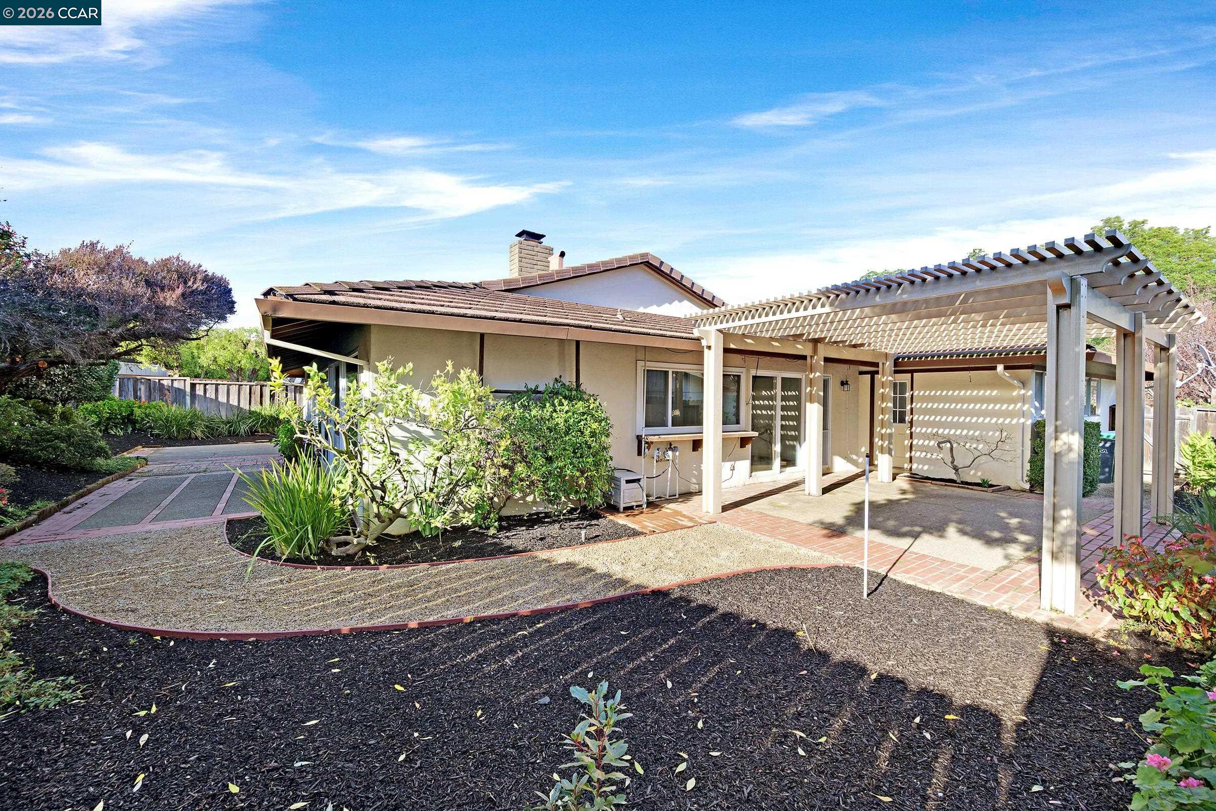 Detail Gallery Image 40 of 43 For 27889 Farm Hill Dr, Hayward,  CA 94542 - 4 Beds | 2/1 Baths