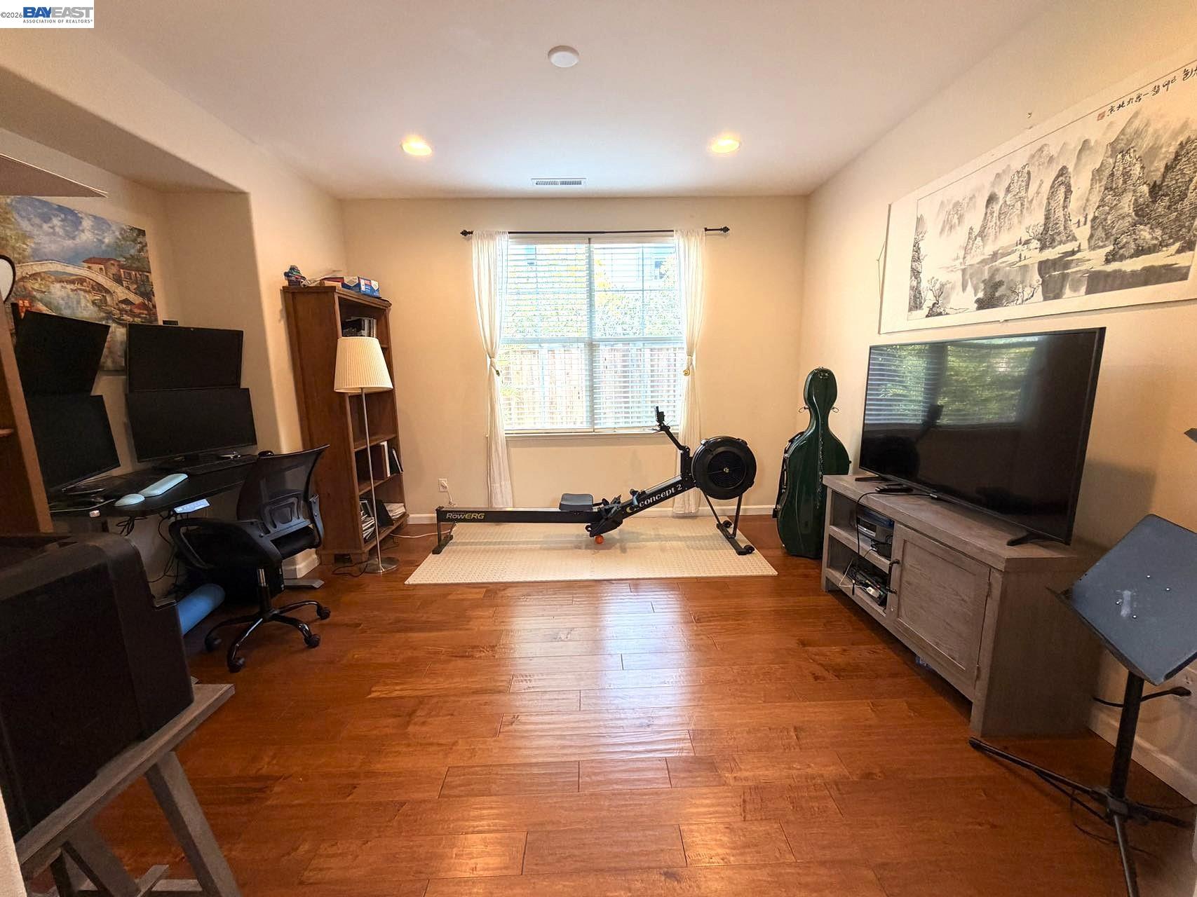 Detail Gallery Image 13 of 18 For 7111 Eagle Ridge Dr., Gilroy,  CA 95020 - 4 Beds | 2/1 Baths