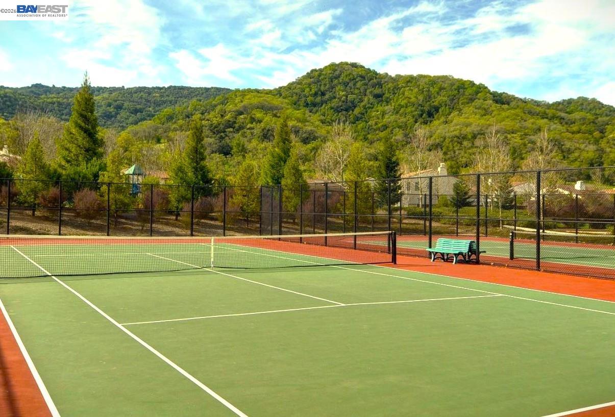 Detail Gallery Image 16 of 18 For 7111 Eagle Ridge Dr., Gilroy,  CA 95020 - 4 Beds | 2/1 Baths