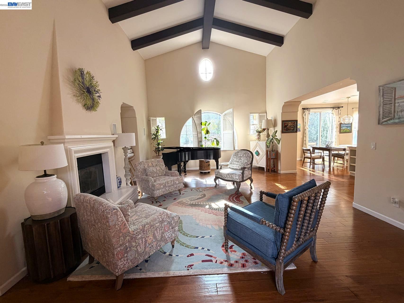 Detail Gallery Image 4 of 18 For 7111 Eagle Ridge Dr., Gilroy,  CA 95020 - 4 Beds | 2/1 Baths