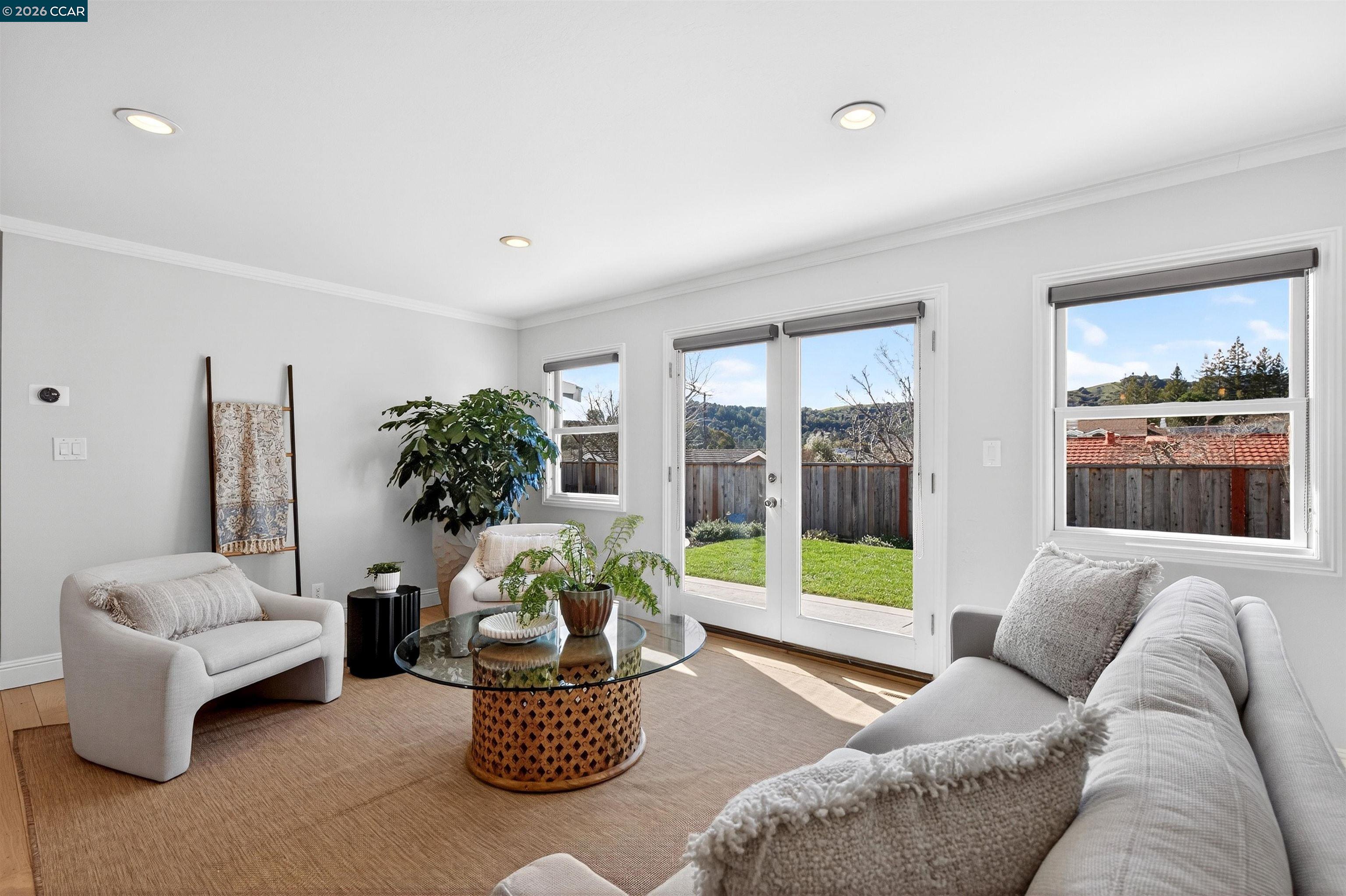 Detail Gallery Image 12 of 32 For 19 Lance Ct, Moraga,  CA 94556 - 4 Beds | 2 Baths