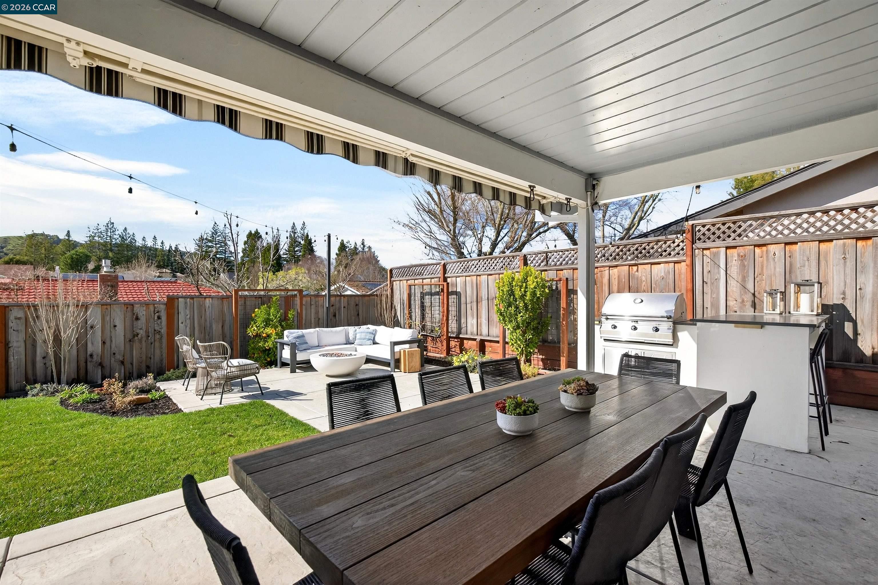 Detail Gallery Image 26 of 32 For 19 Lance Ct, Moraga,  CA 94556 - 4 Beds | 2 Baths