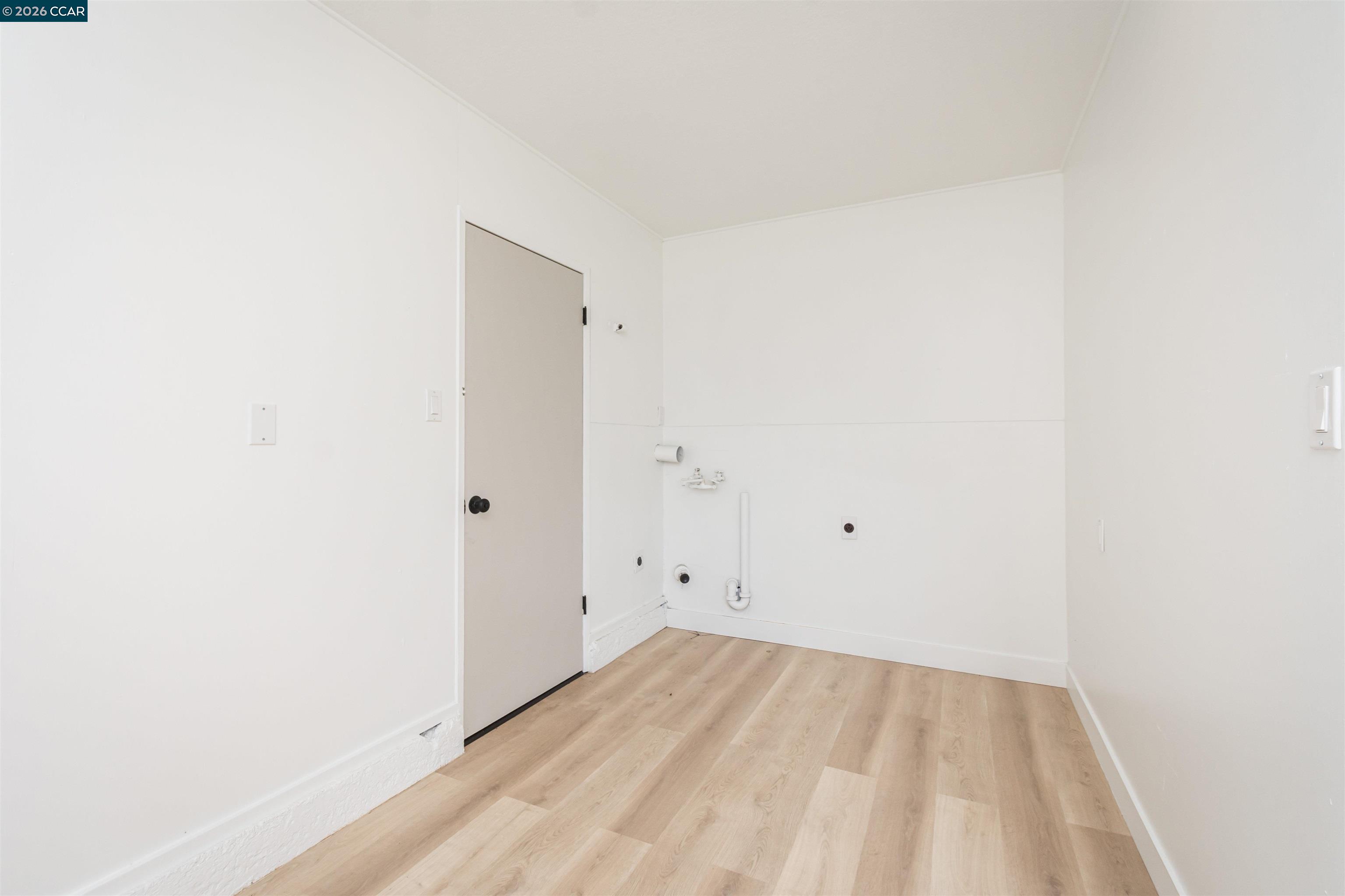 Detail Gallery Image 17 of 33 For 5201 Sky Pkwy, Sacramento,  CA 95823 - 3 Beds | 2 Baths