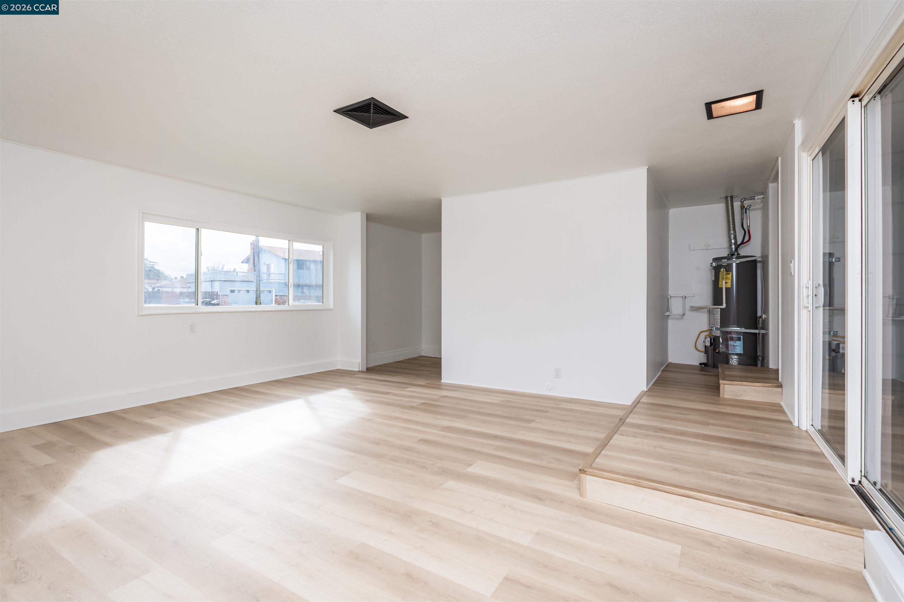 Detail Gallery Image 17 of 34 For 5201 Sky Pkwy, Sacramento,  CA 95823 - 3 Beds | 2 Baths