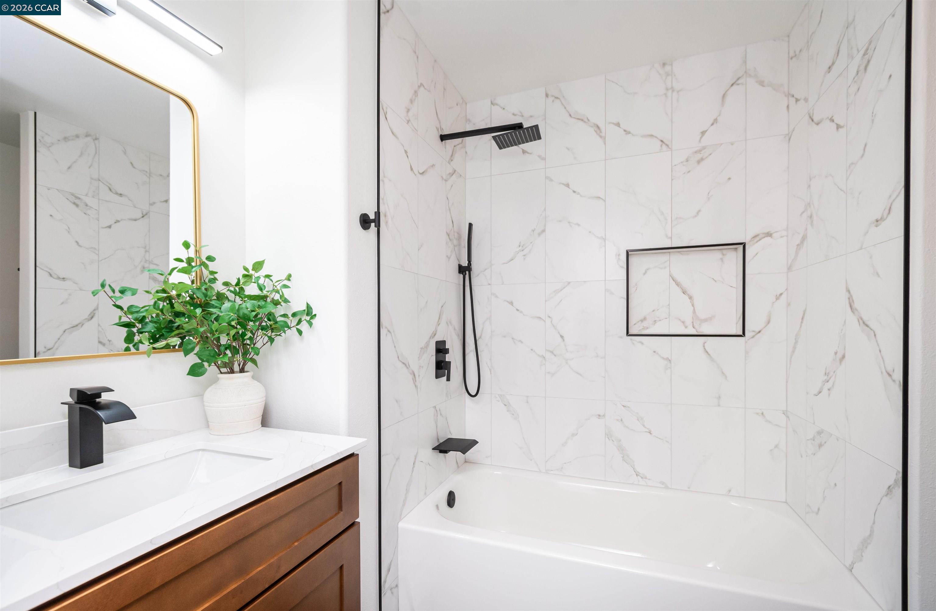 Detail Gallery Image 22 of 34 For 5201 Sky Pkwy, Sacramento,  CA 95823 - 3 Beds | 2 Baths