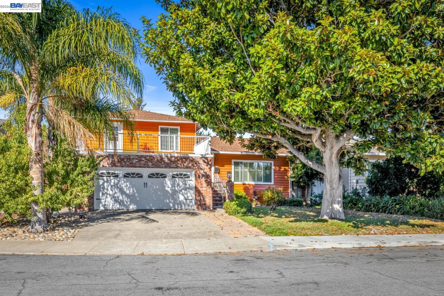 Detail Gallery Image 2 of 24 For 4130 Wakefield Loop, Fremont,  CA 94536 - 4 Beds | 2/1 Baths