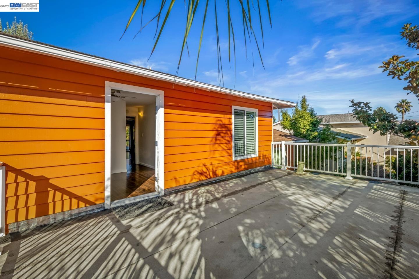 Detail Gallery Image 4 of 24 For 4130 Wakefield Loop, Fremont,  CA 94536 - 4 Beds | 2/1 Baths