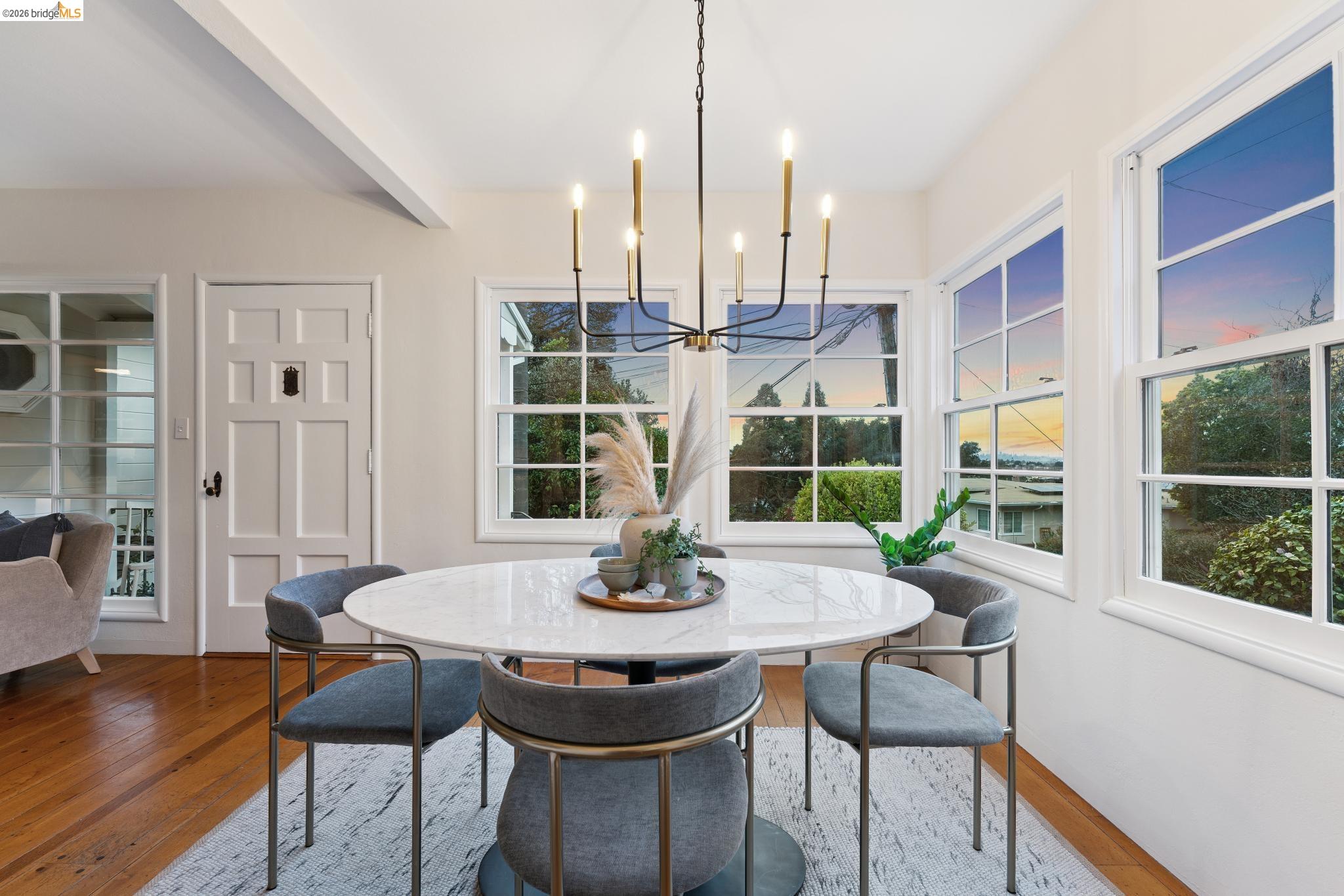 Detail Gallery Image 48 of 60 For 4200 Mountain View Ave, Oakland,  CA 94605 - 3 Beds | 2 Baths