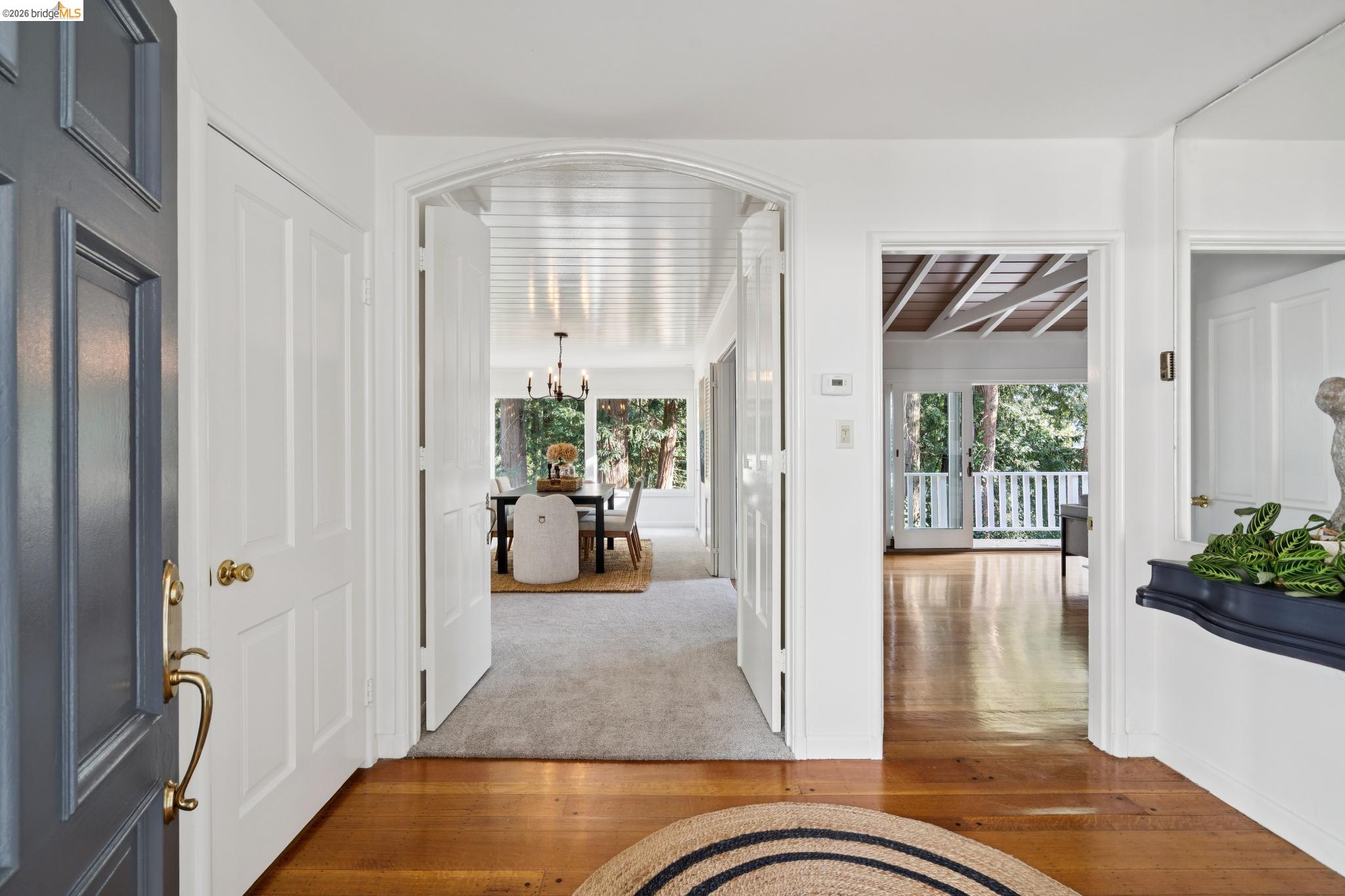 Detail Gallery Image 22 of 58 For 5922 Bruns Ct, Oakland,  CA 94611 - – Beds | – Baths