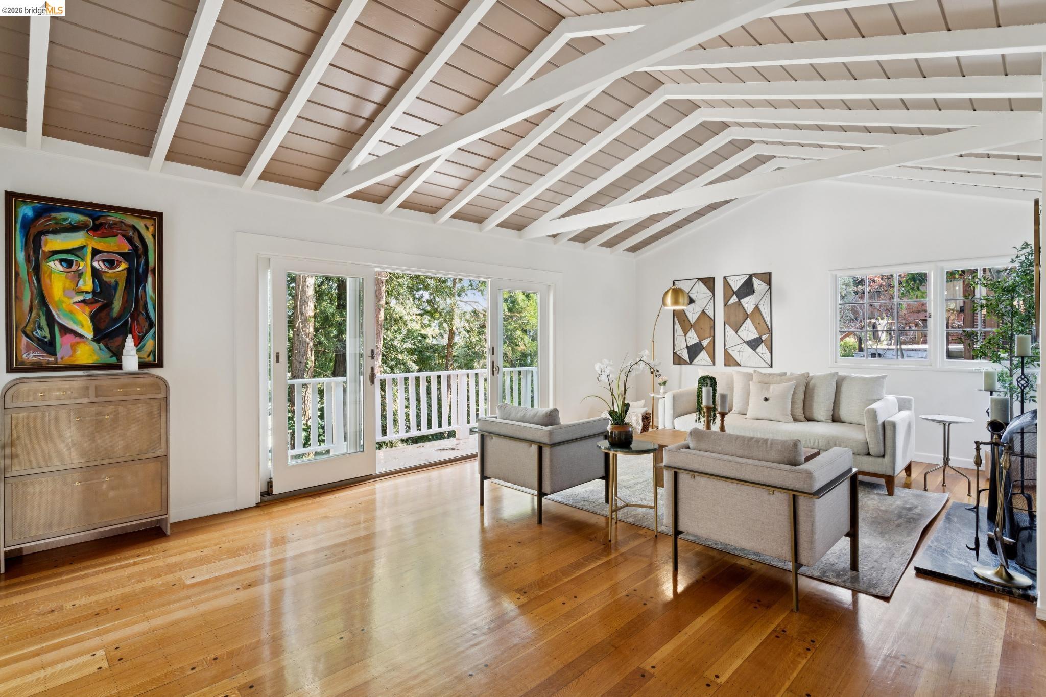 Detail Gallery Image 23 of 58 For 5922 Bruns Ct, Oakland,  CA 94611 - – Beds | – Baths