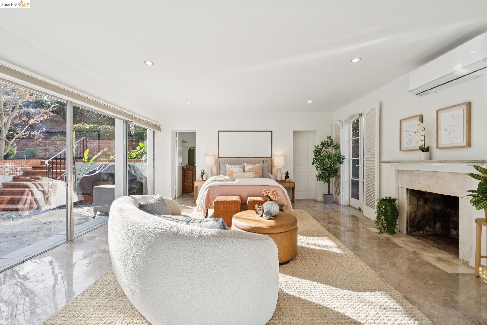 Detail Gallery Image 39 of 58 For 5922 Bruns Ct, Oakland,  CA 94611 - – Beds | – Baths