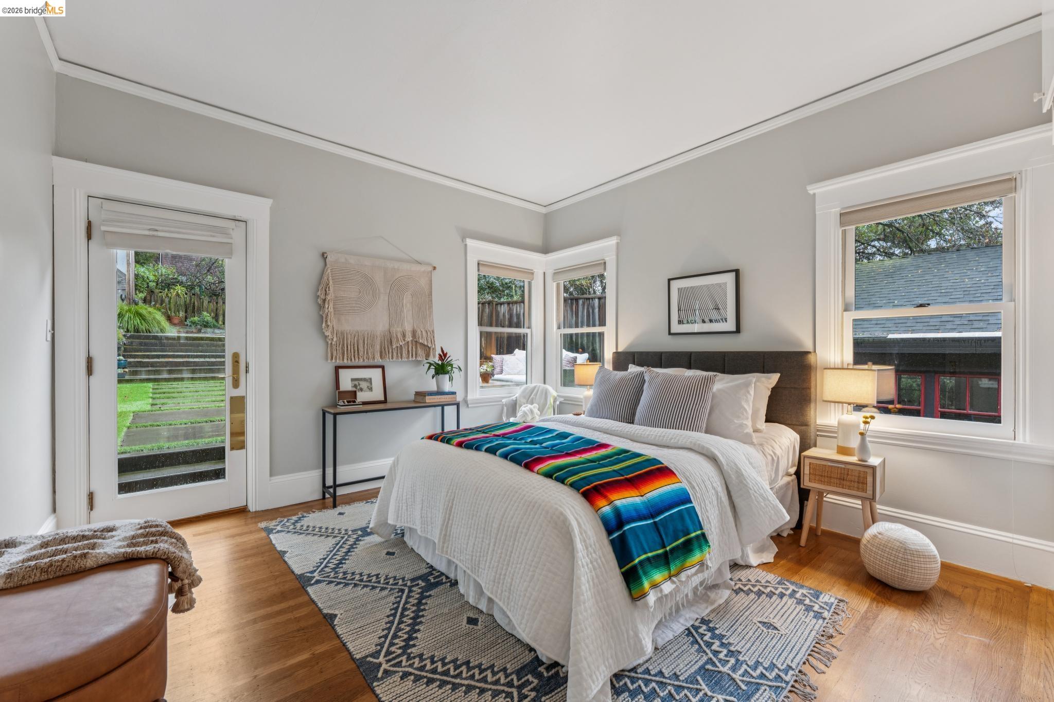 Detail Gallery Image 18 of 49 For 5941 Keith Ave, Oakland,  CA 94618 - 2 Beds | 1/1 Baths