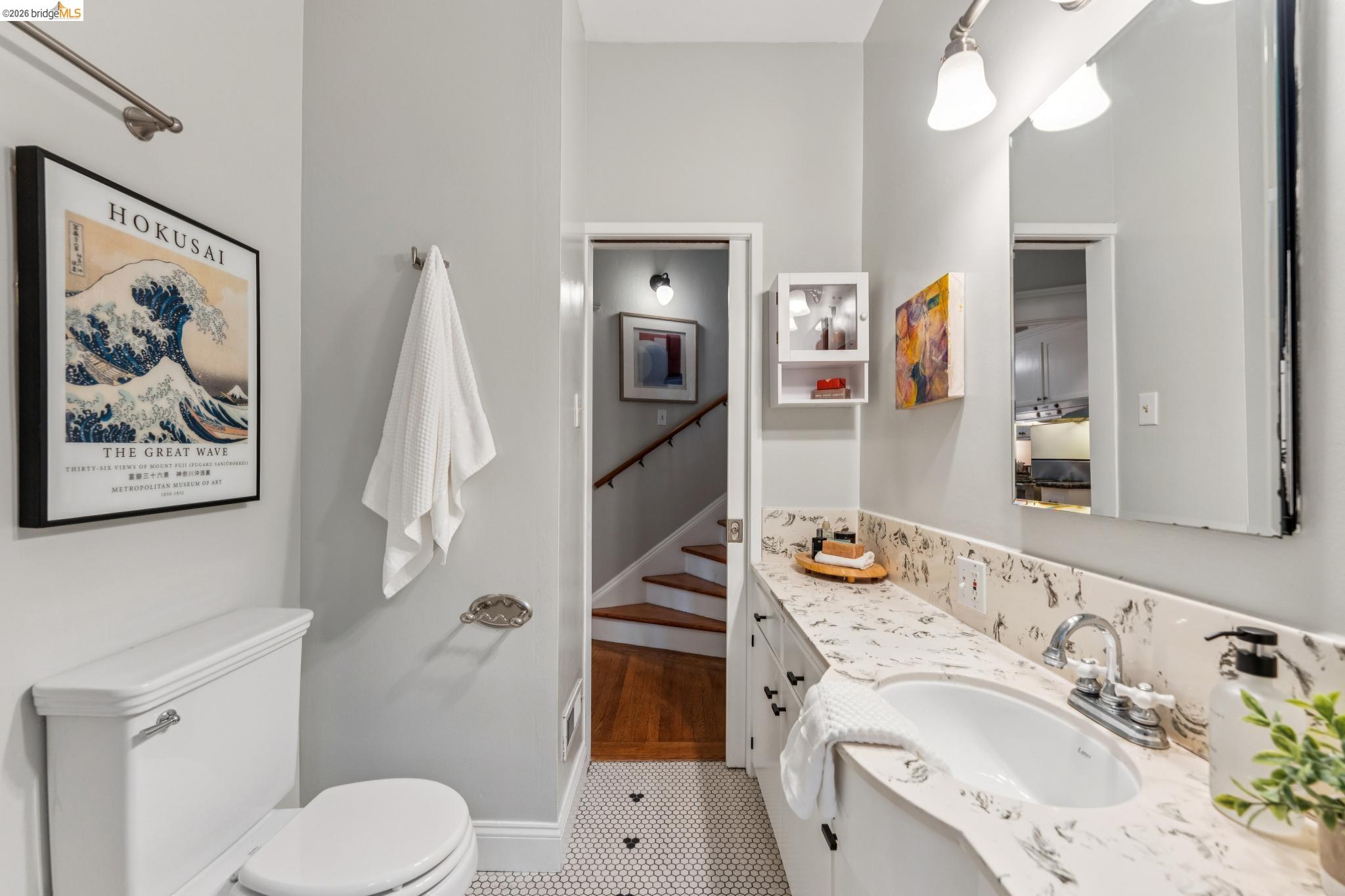 Detail Gallery Image 22 of 49 For 5941 Keith Ave, Oakland,  CA 94618 - 2 Beds | 1/1 Baths