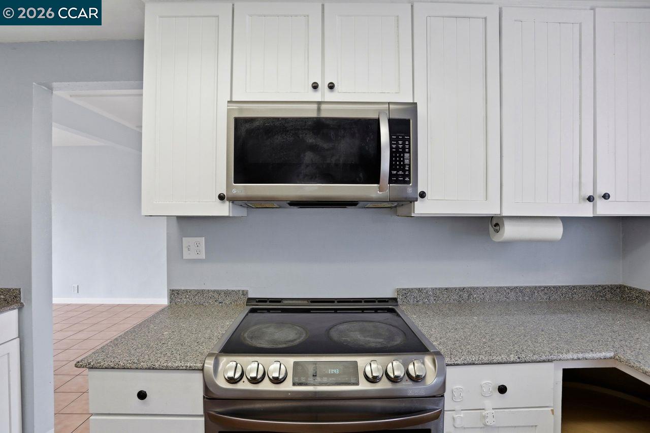 Detail Gallery Image 12 of 39 For 207 Arlington Way, Vacaville,  CA 95687 - 4 Beds | 2/1 Baths