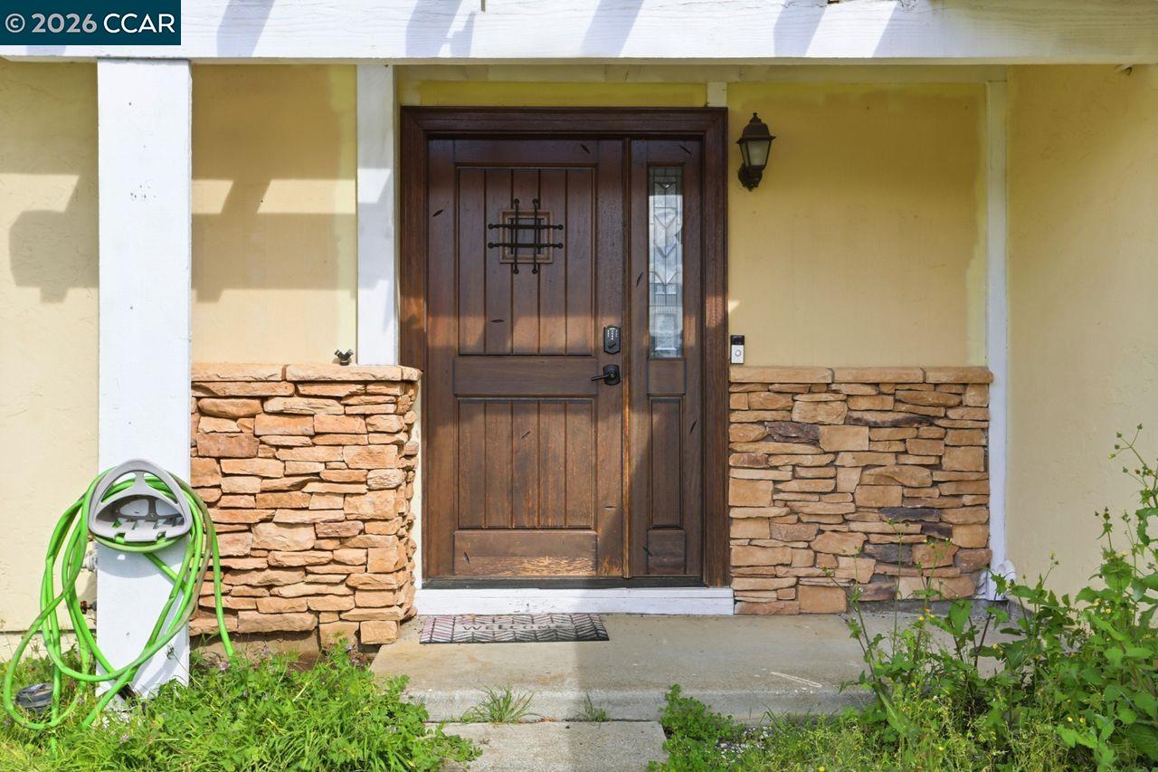 Detail Gallery Image 4 of 39 For 207 Arlington Way, Vacaville,  CA 95687 - 4 Beds | 2/1 Baths