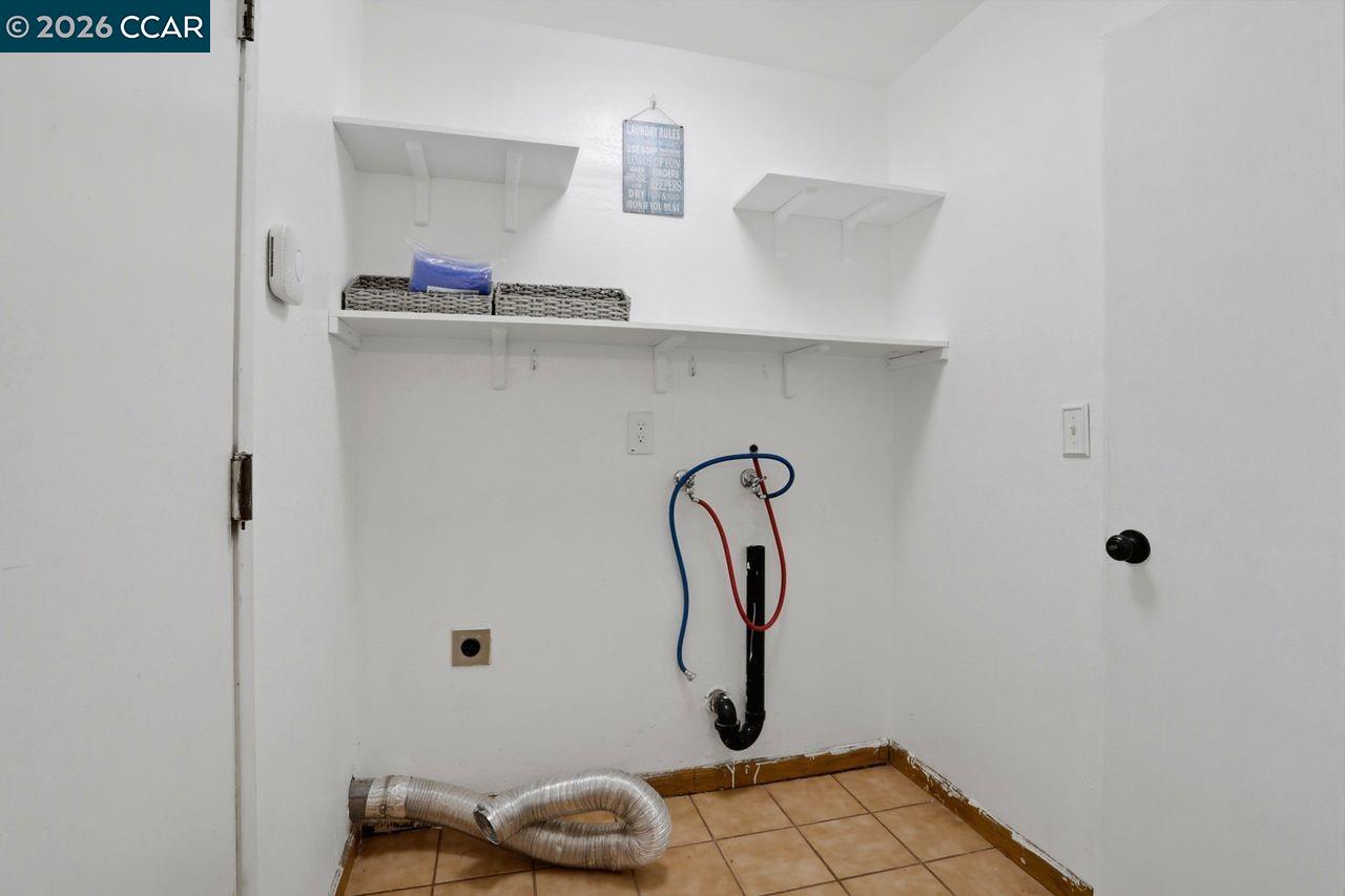 Detail Gallery Image 32 of 39 For 207 Arlington Way, Vacaville,  CA 95687 - 4 Beds | 2/1 Baths