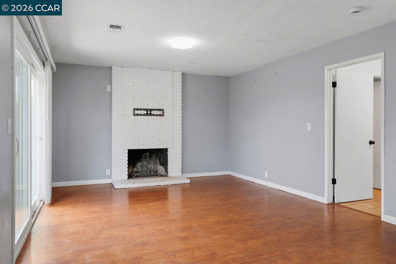 Detail Gallery Image 6 of 39 For 207 Arlington Way, Vacaville,  CA 95687 - 4 Beds | 2/1 Baths