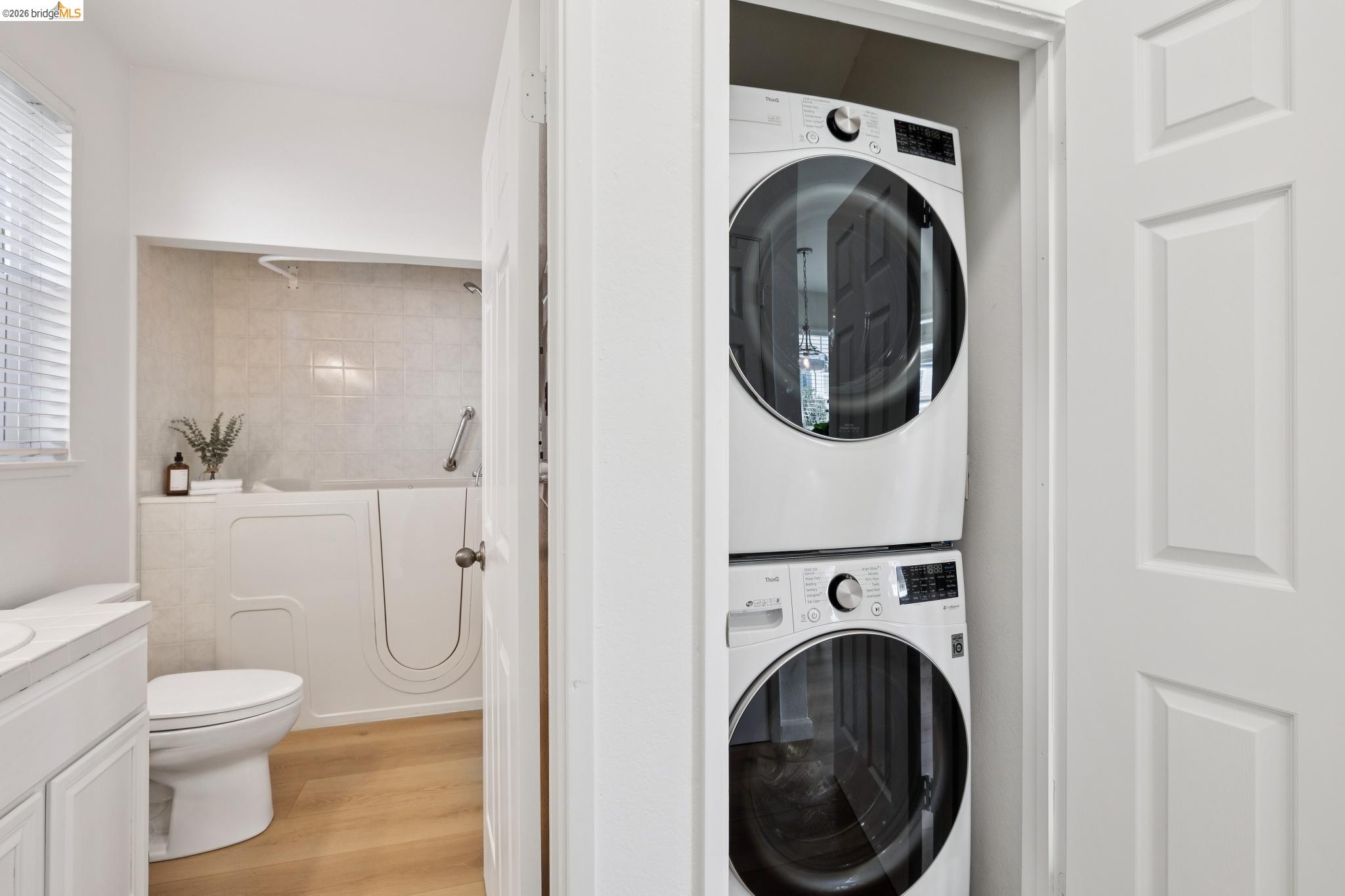 Detail Gallery Image 52 of 56 For 306 Commodore Dr, Richmond,  CA 94804 - 2 Beds | 2/1 Baths