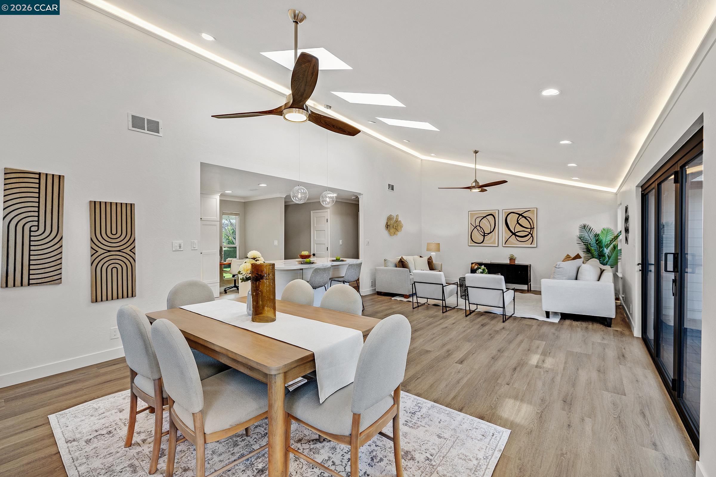 Detail Gallery Image 7 of 39 For 774 San Pablo Dr, Mountain View,  CA 94043 - 3 Beds | 2 Baths