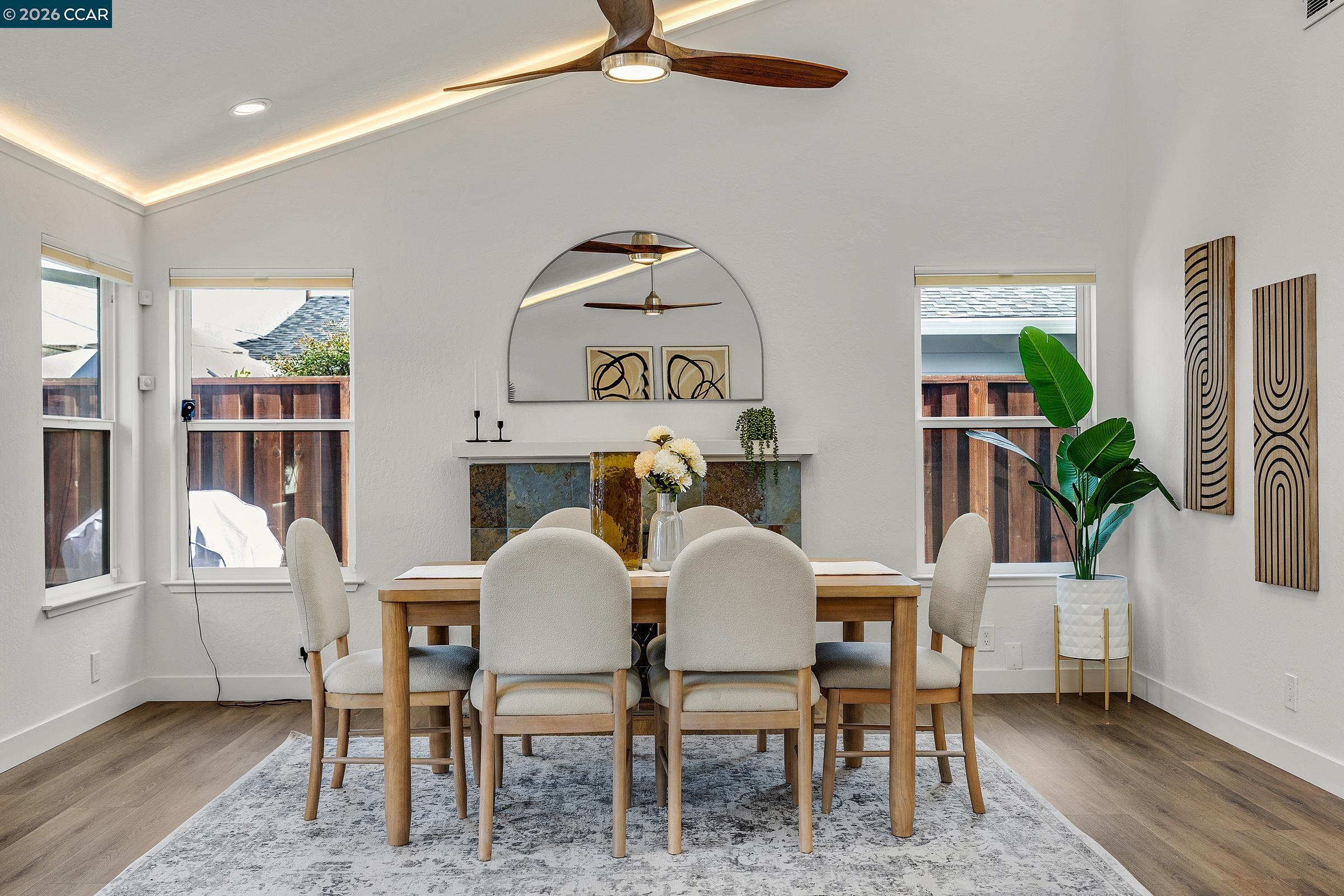 Detail Gallery Image 10 of 39 For 774 San Pablo Dr, Mountain View,  CA 94043 - 3 Beds | 2 Baths