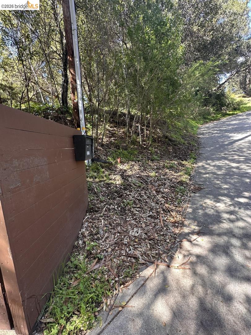 Detail Gallery Image 2 of 3 For 0 Frye St, Oakland,  CA 94602 - – Beds | – Baths