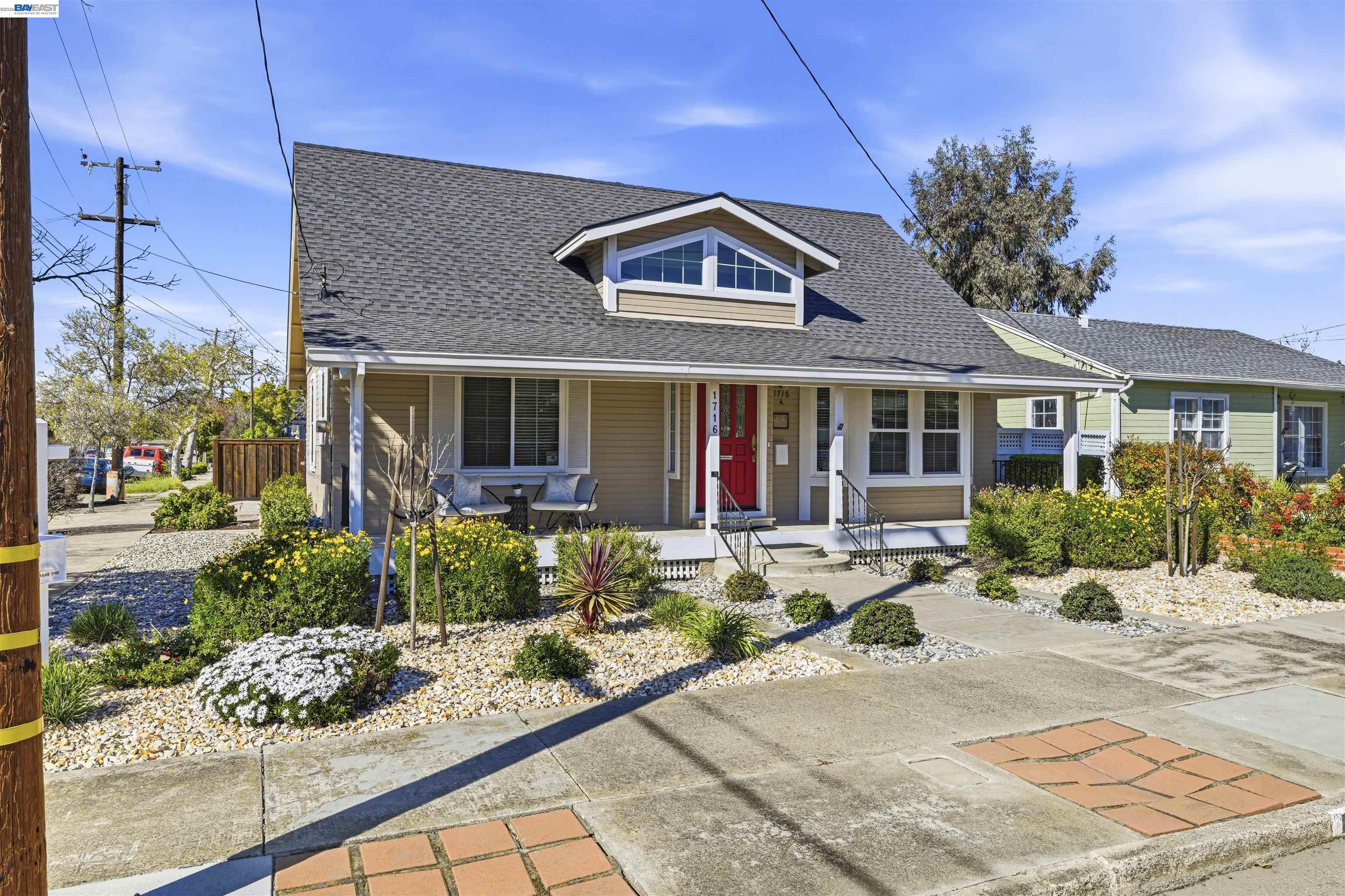 Detail Gallery Image 5 of 56 For 1716 Elm St, Livermore,  CA 94551 - 3 Beds | 1 Baths