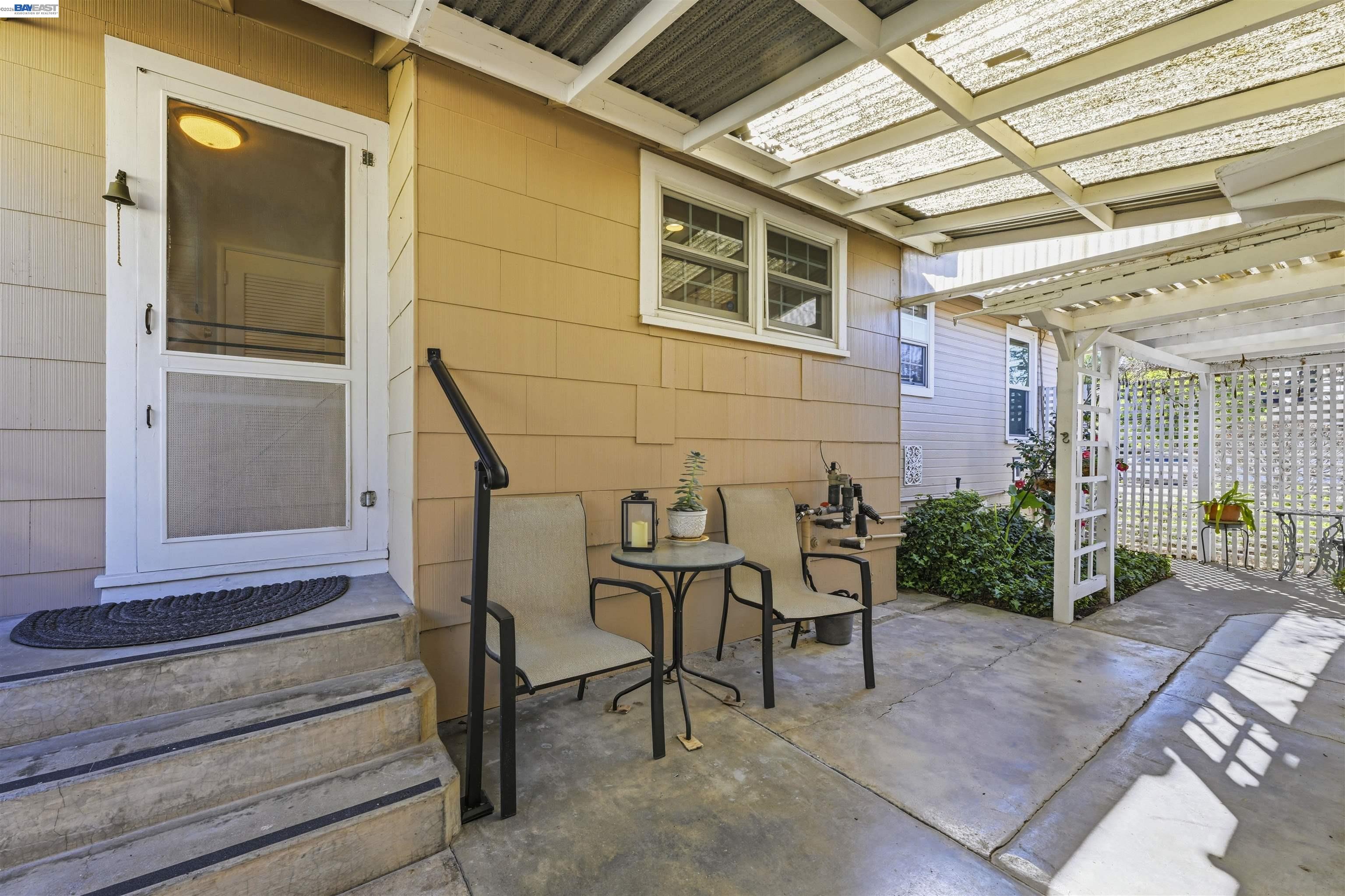 Detail Gallery Image 41 of 56 For 1716 Elm St, Livermore,  CA 94551 - 3 Beds | 1 Baths