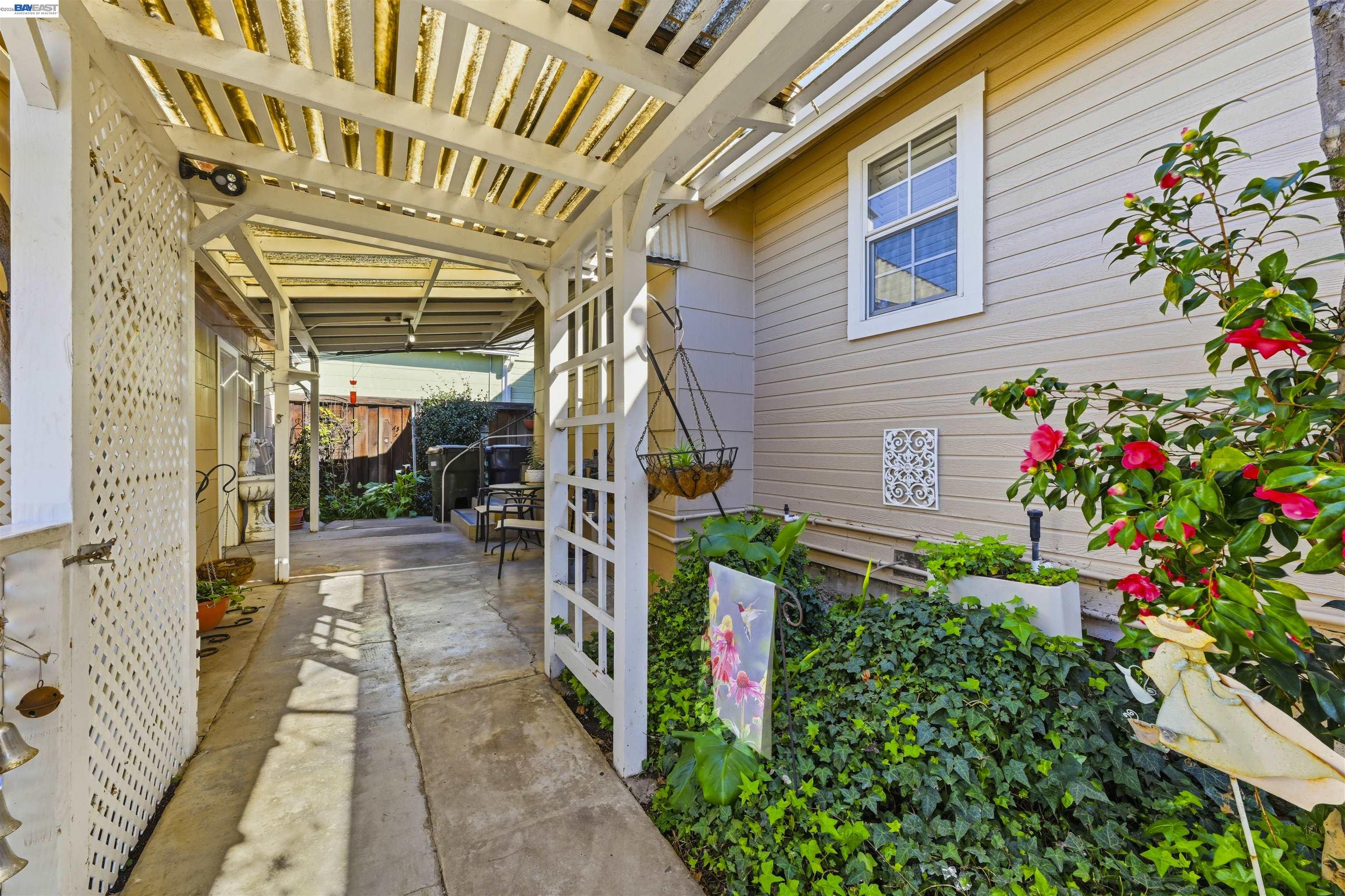 Detail Gallery Image 42 of 56 For 1716 Elm St, Livermore,  CA 94551 - 3 Beds | 1 Baths