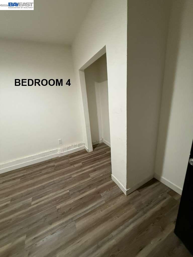 Detail Gallery Image 13 of 14 For 1130 61st Ave, Oakland,  CA 94621 - 5 Beds | 1 Baths