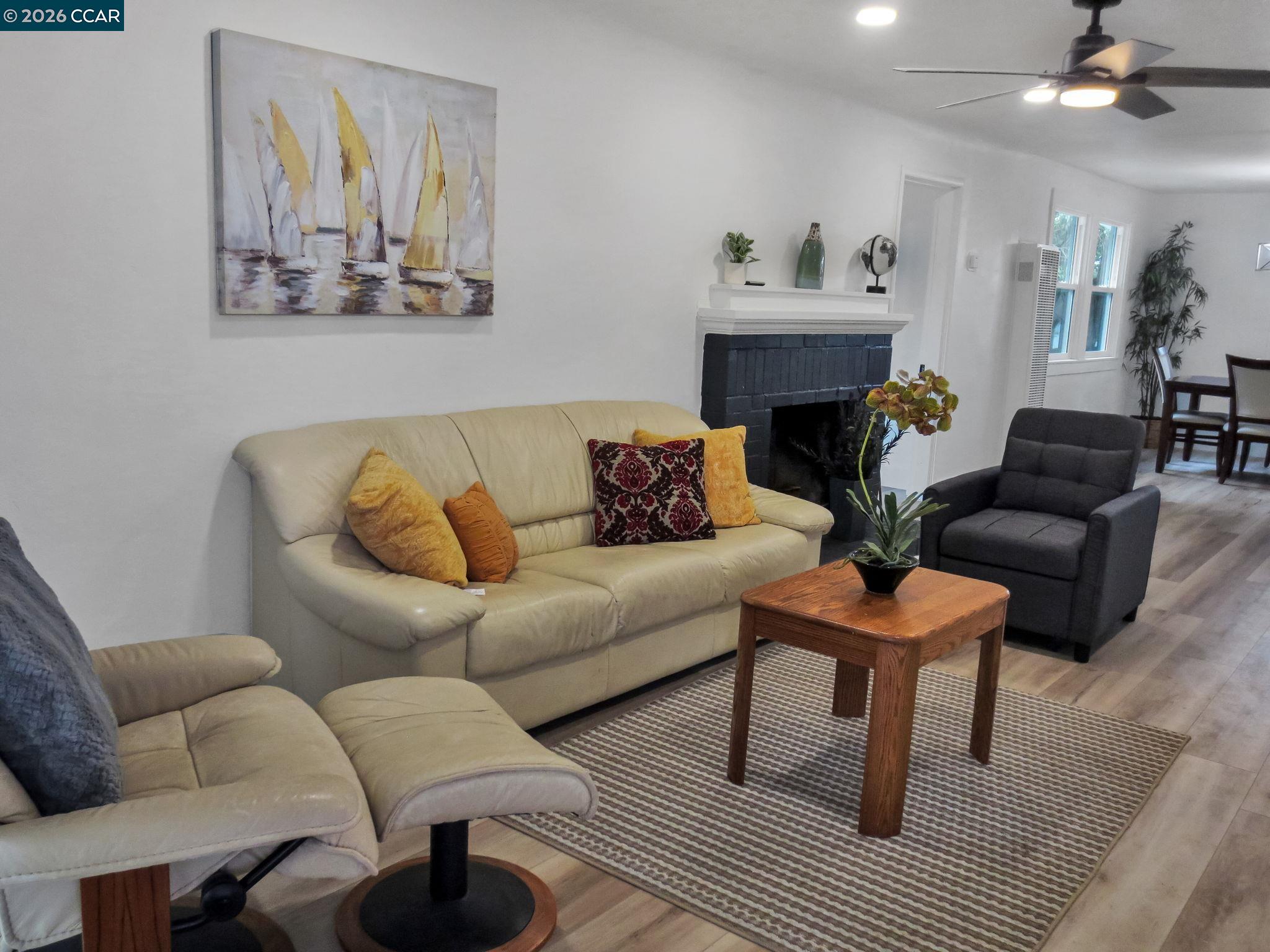 Detail Gallery Image 3 of 30 For 2699 Vale Rd, San Pablo,  CA 94806 - 3 Beds | 2 Baths