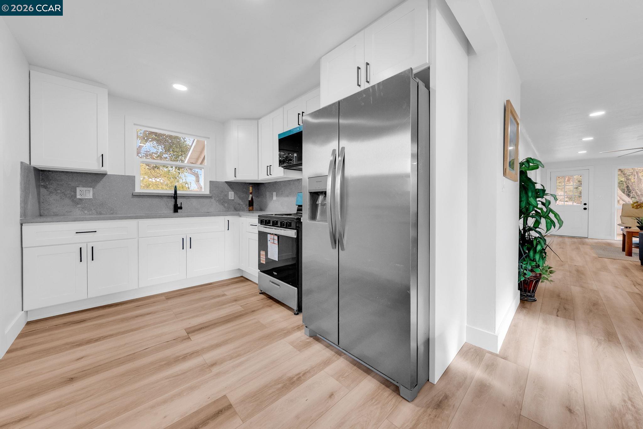 Detail Gallery Image 9 of 30 For 2699 Vale Rd, San Pablo,  CA 94806 - 3 Beds | 2 Baths