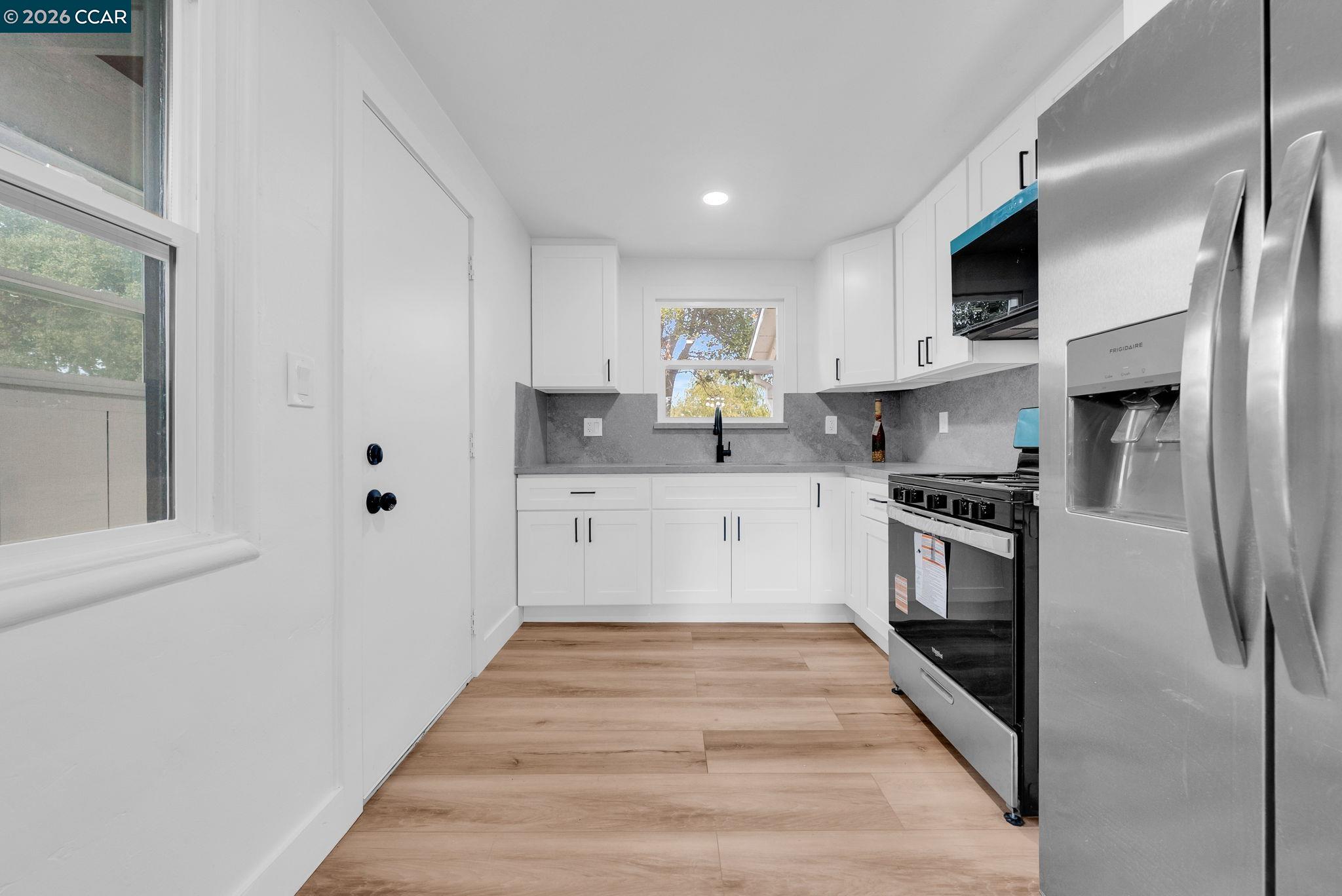 Detail Gallery Image 10 of 30 For 2699 Vale Rd, San Pablo,  CA 94806 - 3 Beds | 2 Baths