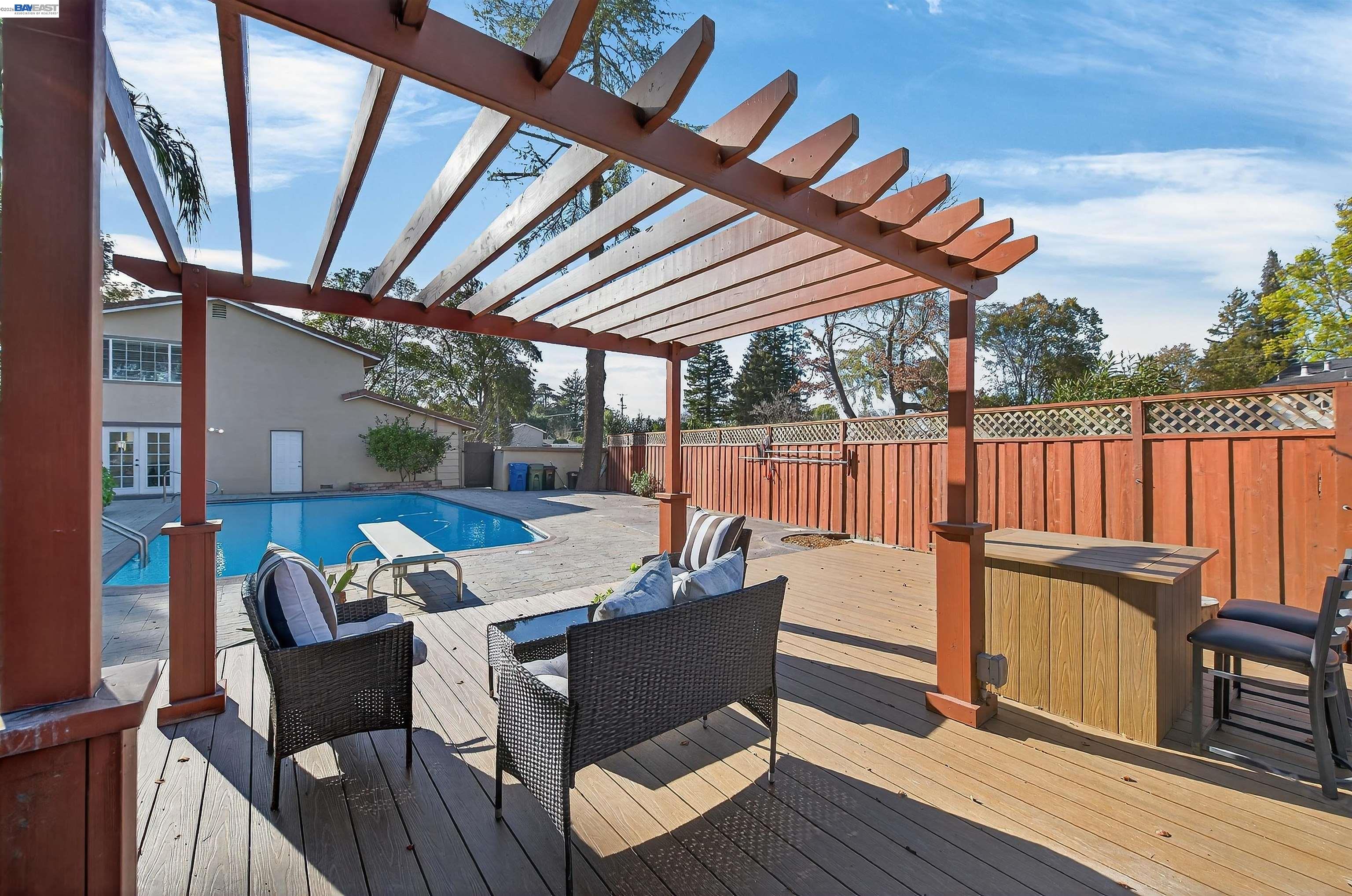 Detail Gallery Image 34 of 41 For 3215 Peachwillow Ln, Walnut Creek,  CA 94598 - 3 Beds | 2/1 Baths