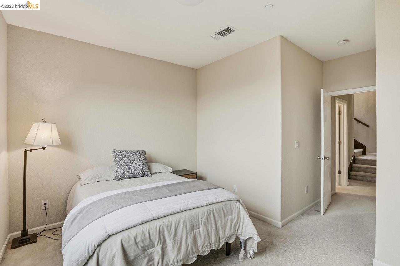Detail Gallery Image 33 of 52 For 6271 Rocky Point Ct, Oakland,  CA 94605 - 4 Beds | 2/1 Baths