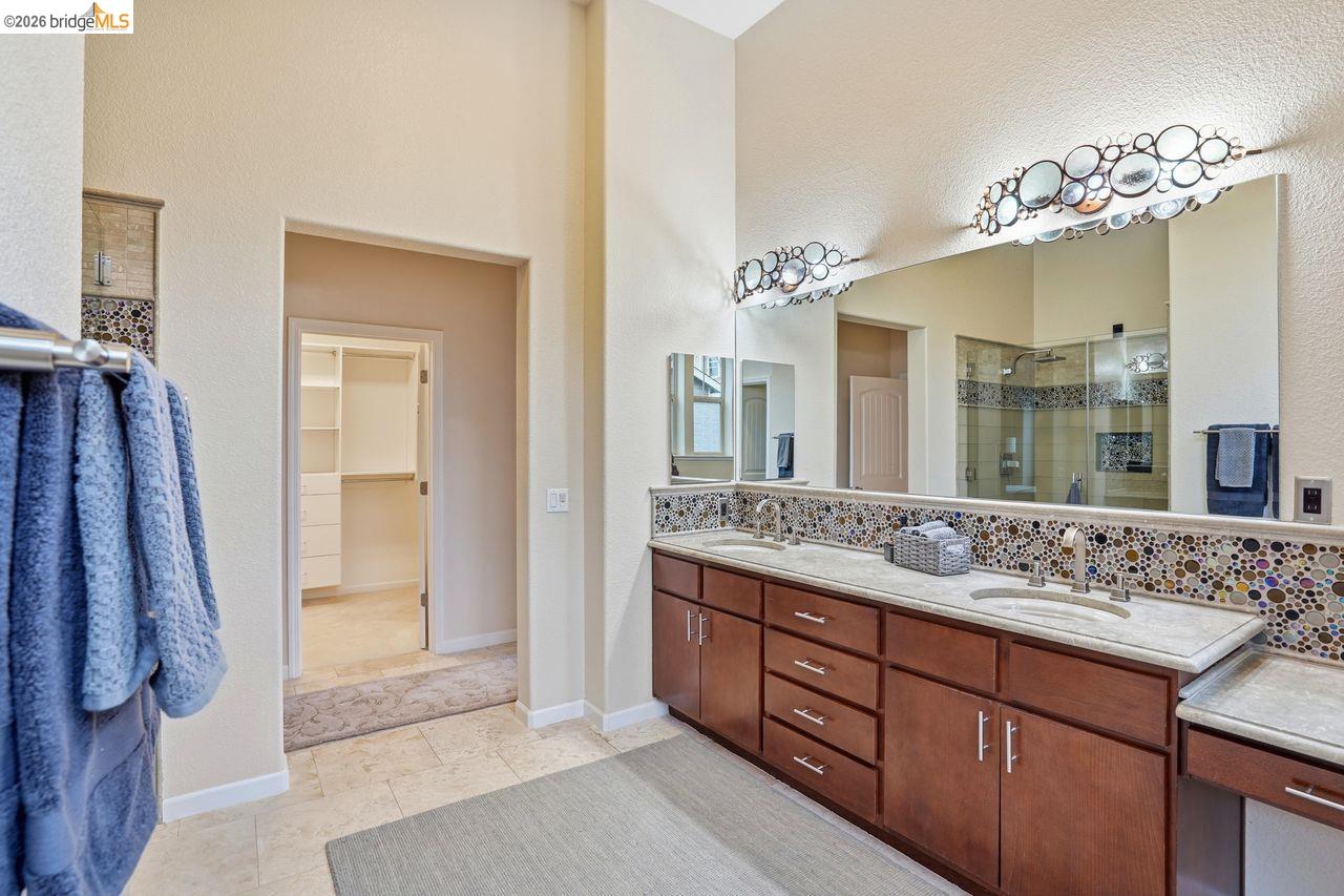 Detail Gallery Image 38 of 52 For 6271 Rocky Point Ct, Oakland,  CA 94605 - 4 Beds | 2/1 Baths
