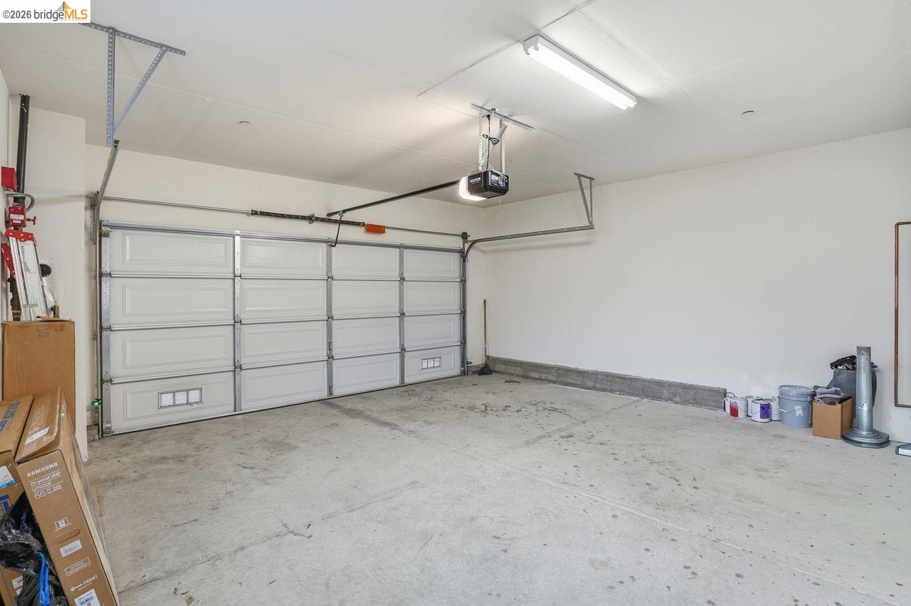 Detail Gallery Image 49 of 52 For 6271 Rocky Point Ct, Oakland,  CA 94605 - 4 Beds | 2/1 Baths