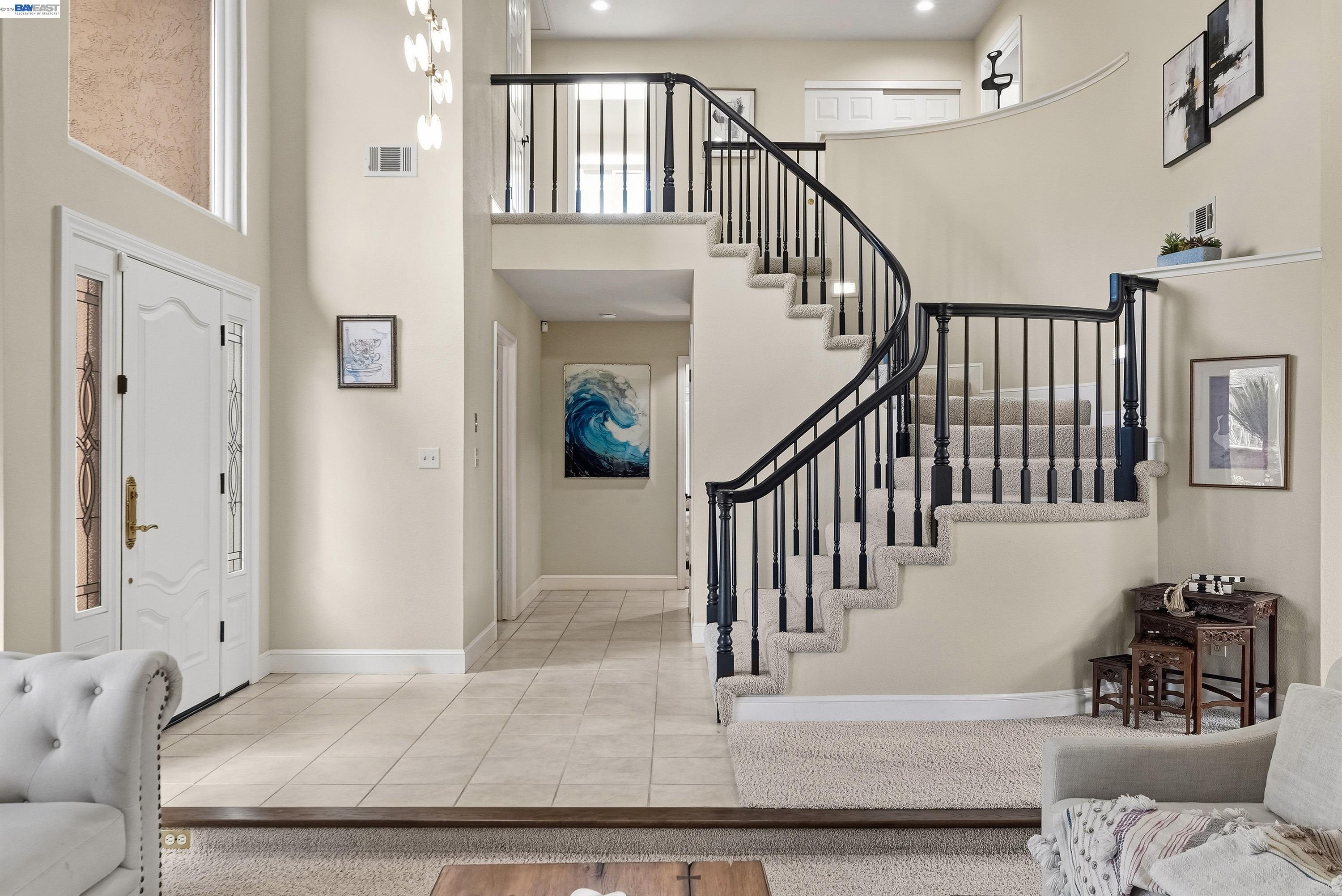 Detail Gallery Image 11 of 60 For 5445 Canyon Crest Dr, San Ramon,  CA 94582 - 4 Beds | 3 Baths