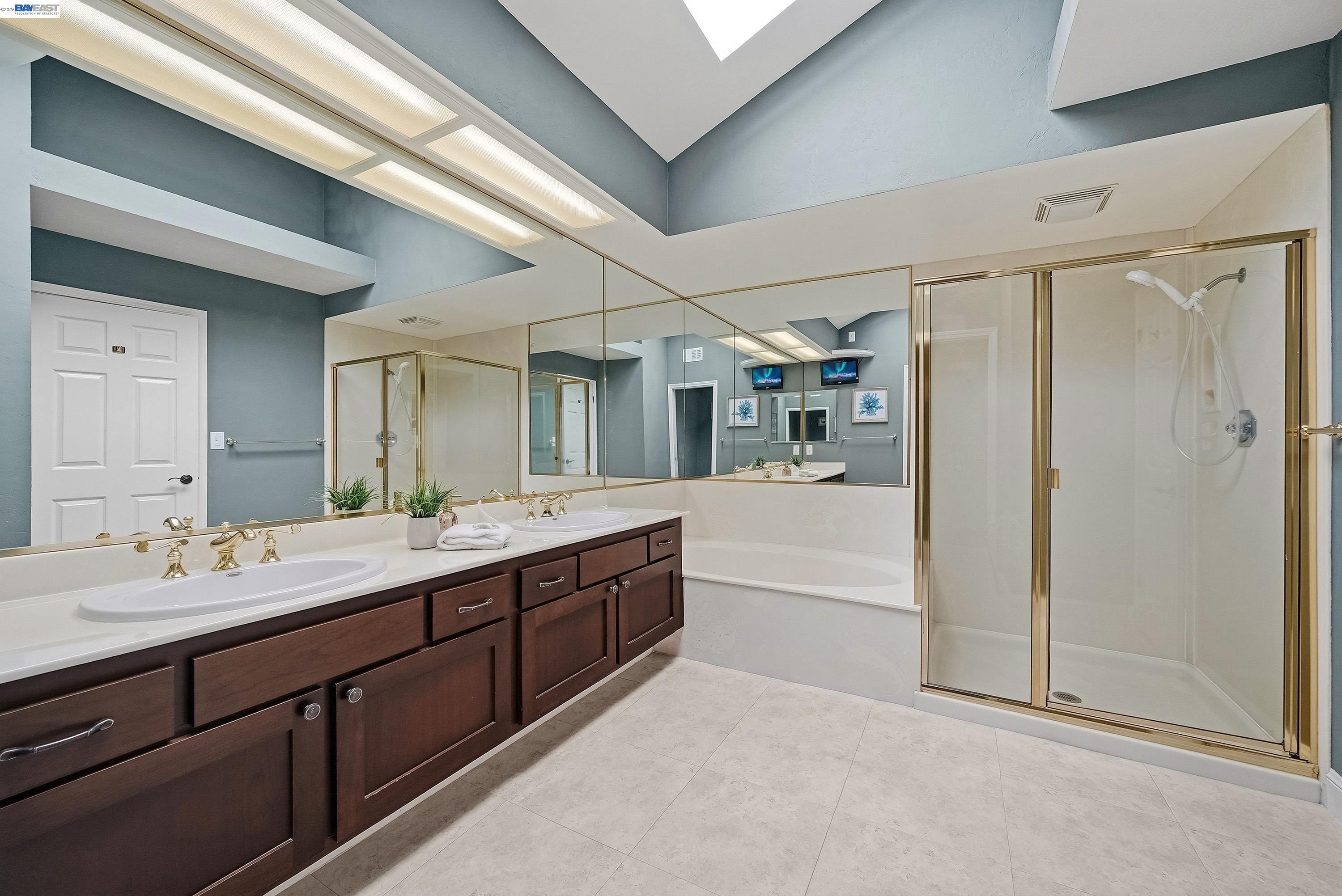 Detail Gallery Image 38 of 60 For 5445 Canyon Crest Dr, San Ramon,  CA 94582 - 4 Beds | 3 Baths