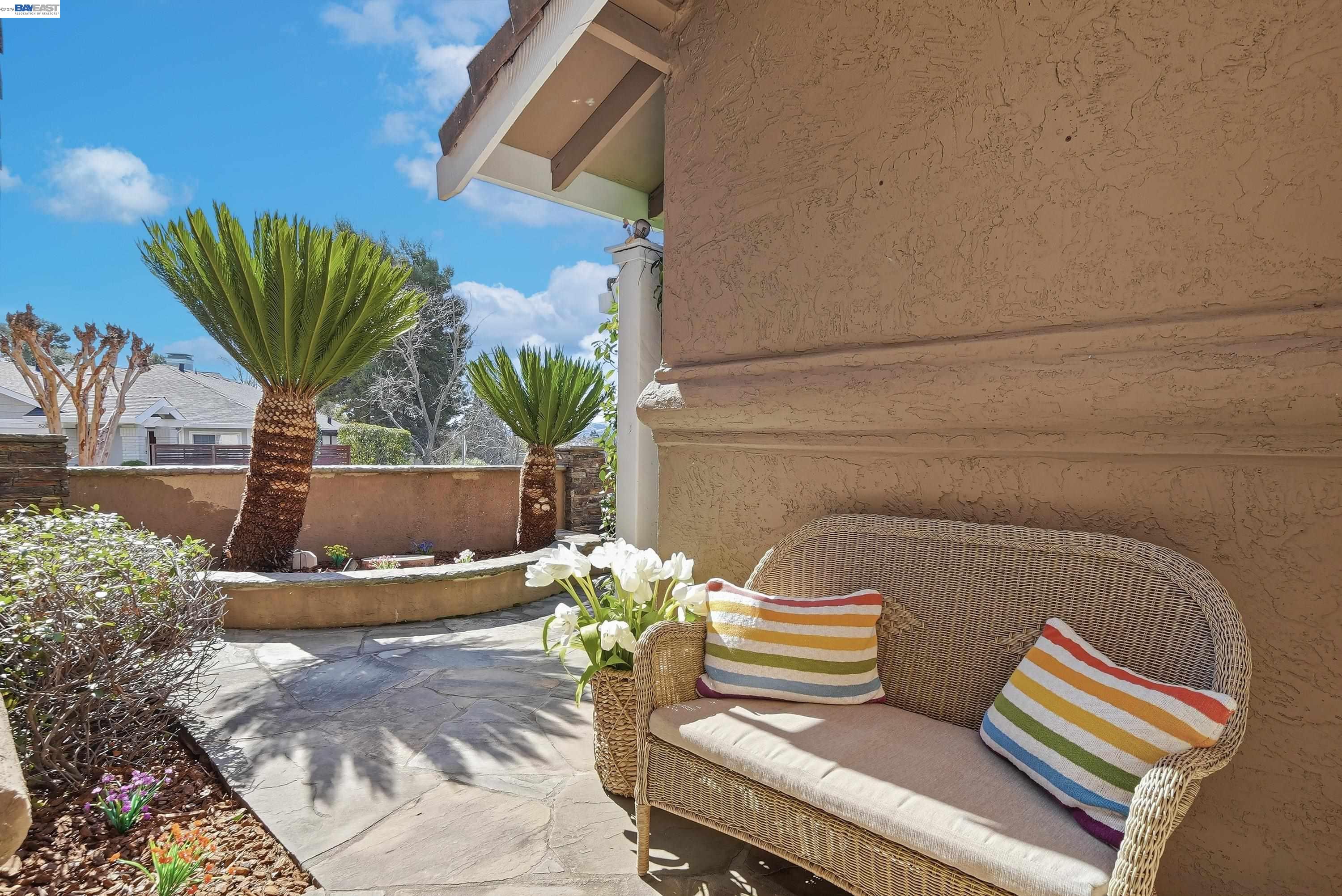 Detail Gallery Image 5 of 60 For 5445 Canyon Crest Dr, San Ramon,  CA 94582 - 4 Beds | 3 Baths