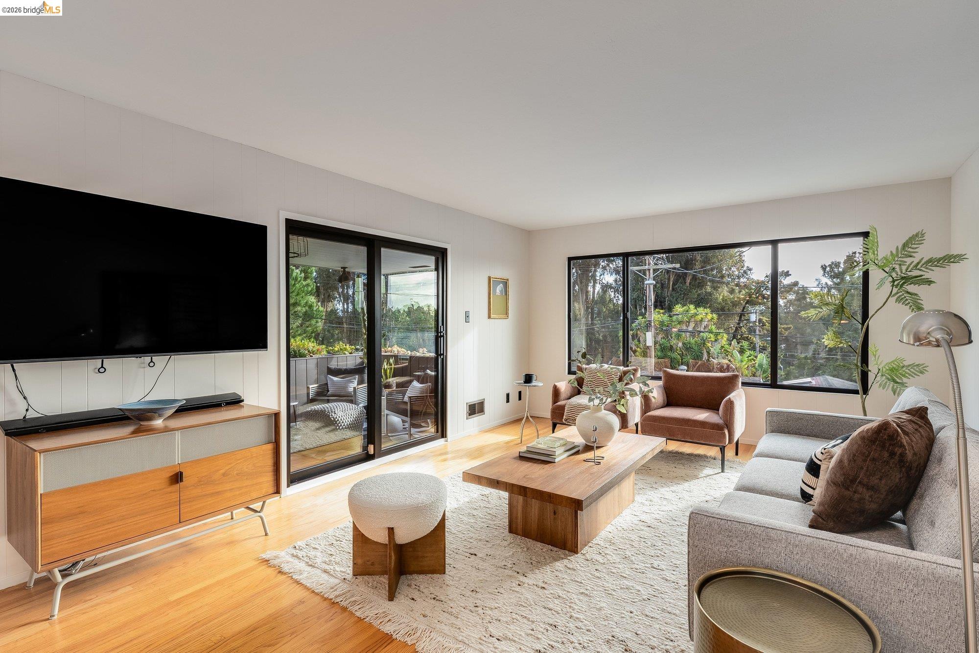 Detail Gallery Image 10 of 59 For 4830 Fair Ave., Oakland,  CA 94619 - 4 Beds | 2/1 Baths