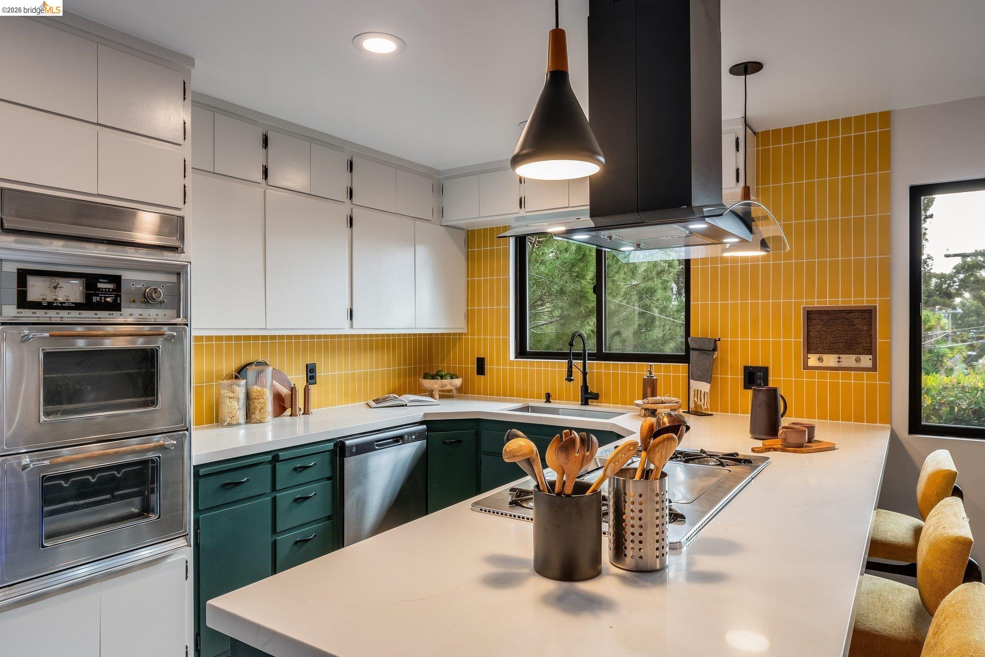 Detail Gallery Image 17 of 59 For 4830 Fair Ave., Oakland,  CA 94619 - 4 Beds | 2/1 Baths