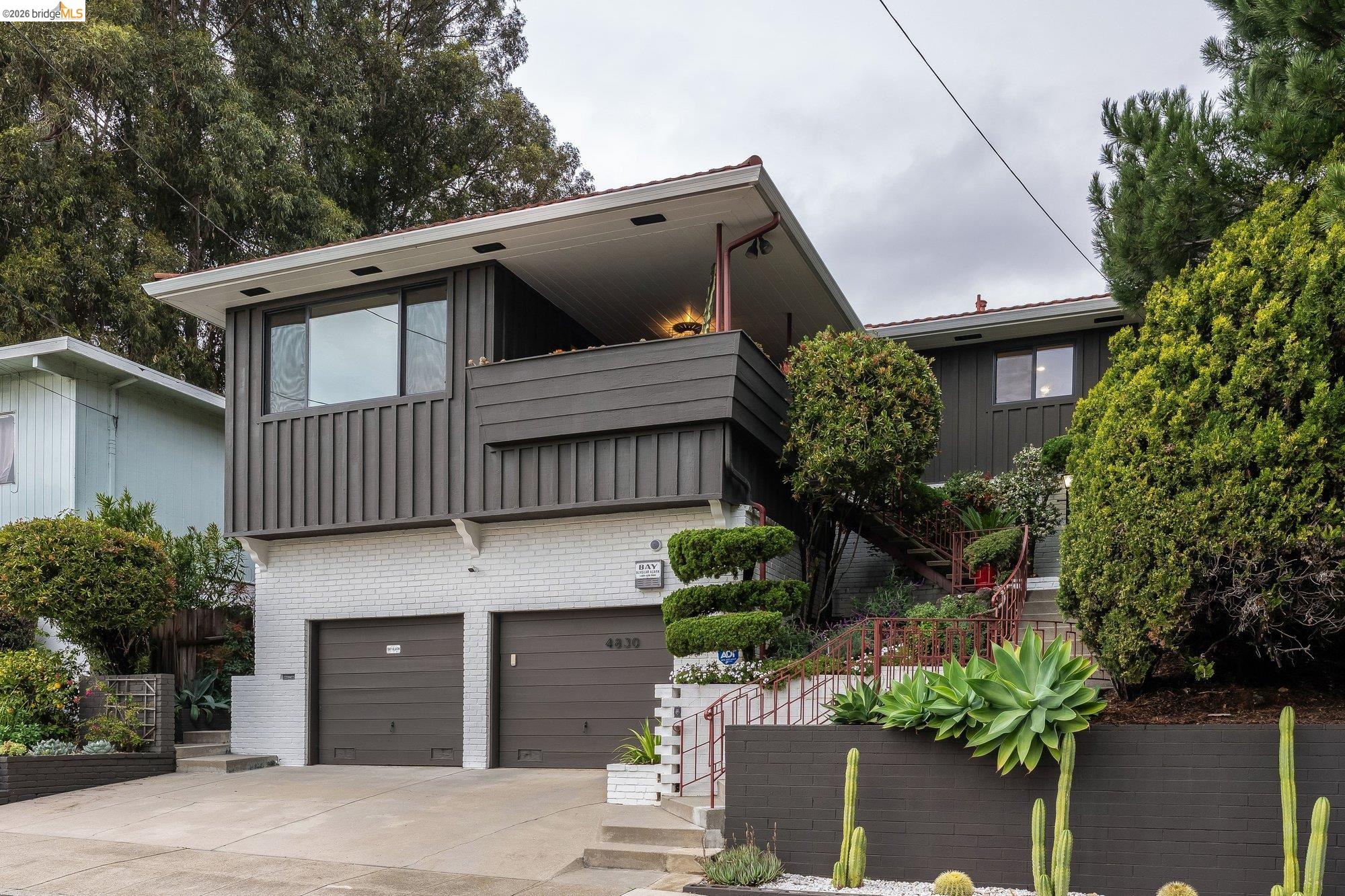 Detail Gallery Image 3 of 59 For 4830 Fair Ave., Oakland,  CA 94619 - 4 Beds | 2/1 Baths