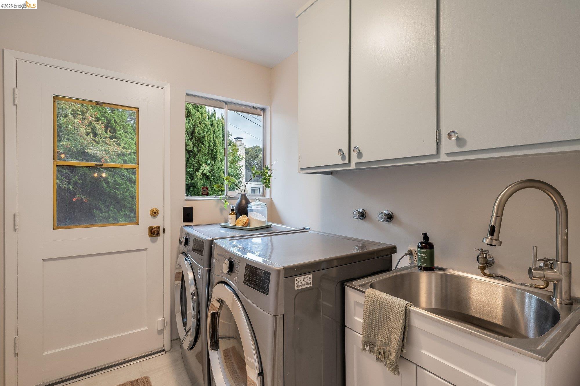 Detail Gallery Image 39 of 59 For 4830 Fair Ave., Oakland,  CA 94619 - 4 Beds | 2/1 Baths