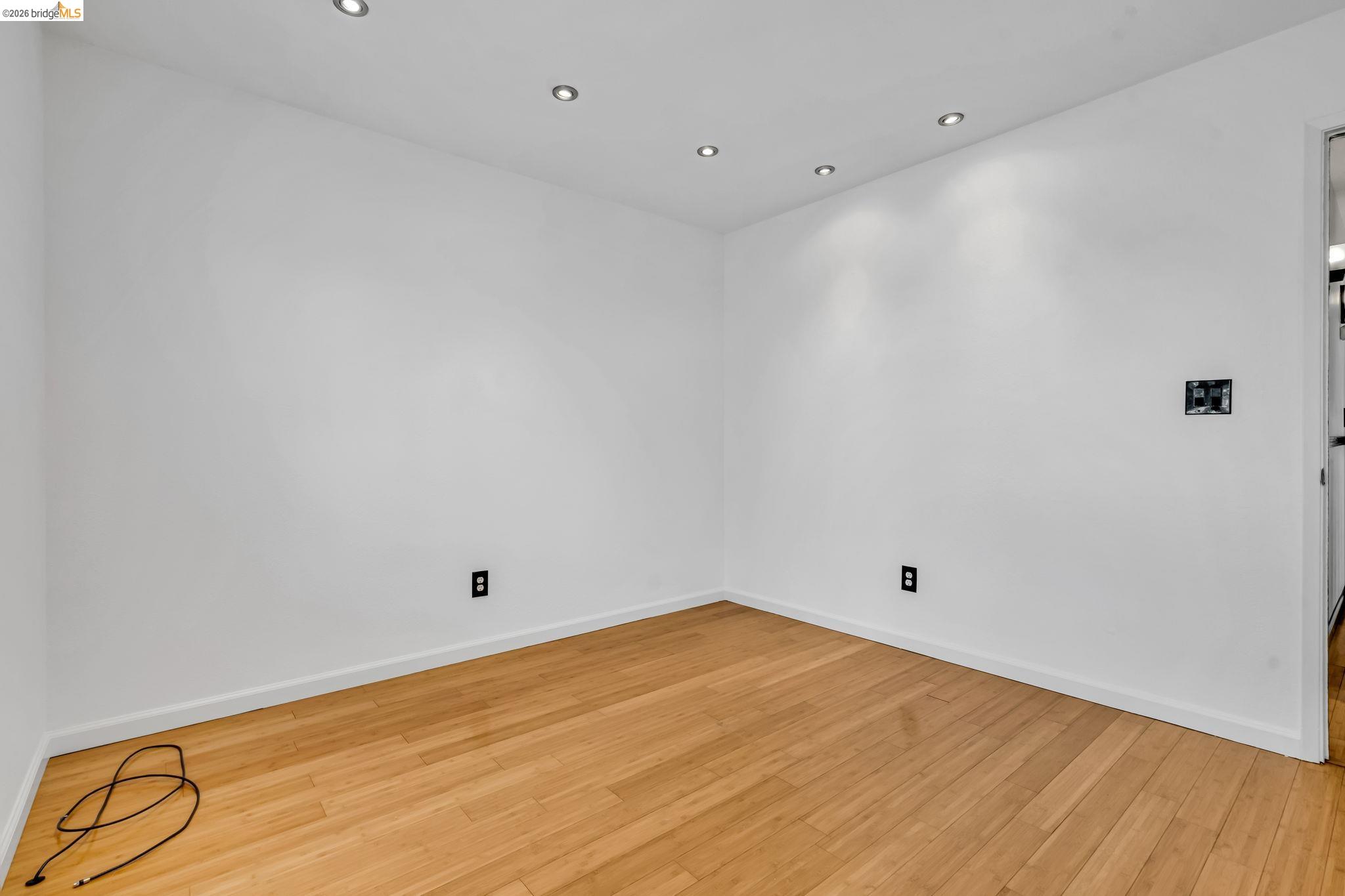 Detail Gallery Image 13 of 52 For 909 Halite Way, Antioch,  CA 94509-9999 - 3 Beds | 2 Baths