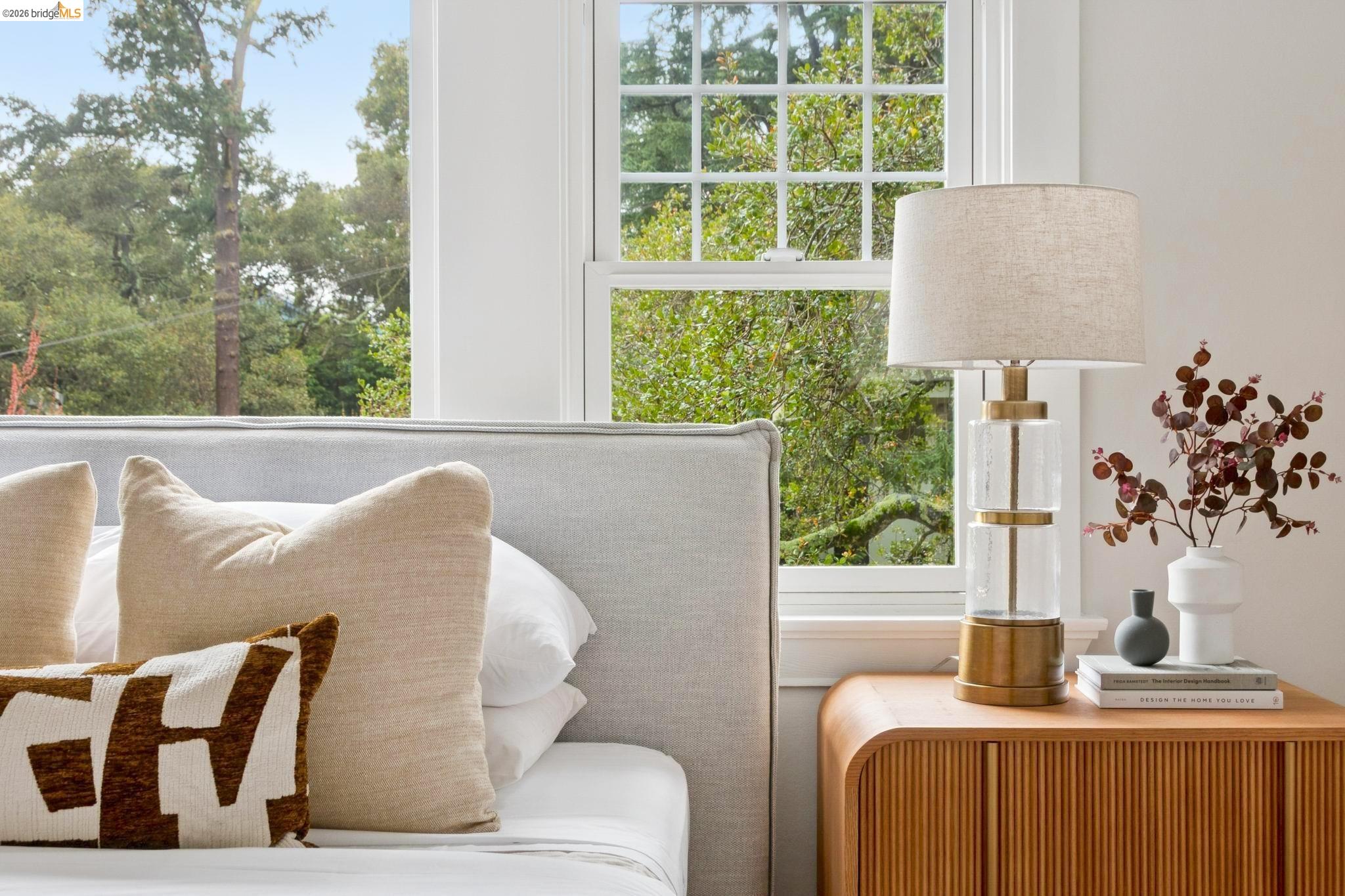 Detail Gallery Image 24 of 60 For 1374 El Centro Ave, Oakland,  CA 94602 - 3 Beds | 2/1 Baths