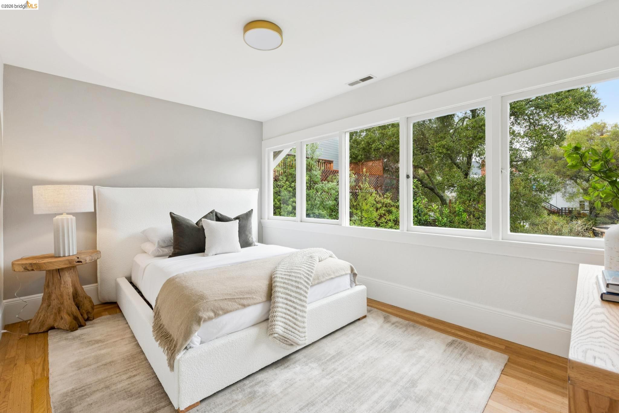 Detail Gallery Image 27 of 60 For 1374 El Centro Ave, Oakland,  CA 94602 - 3 Beds | 2/1 Baths