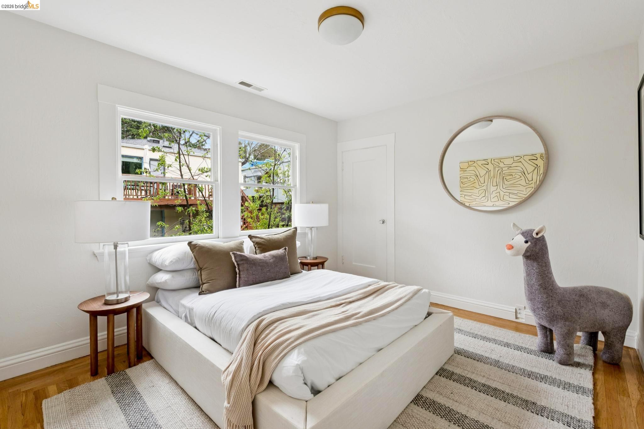 Detail Gallery Image 29 of 60 For 1374 El Centro Ave, Oakland,  CA 94602 - 3 Beds | 2/1 Baths