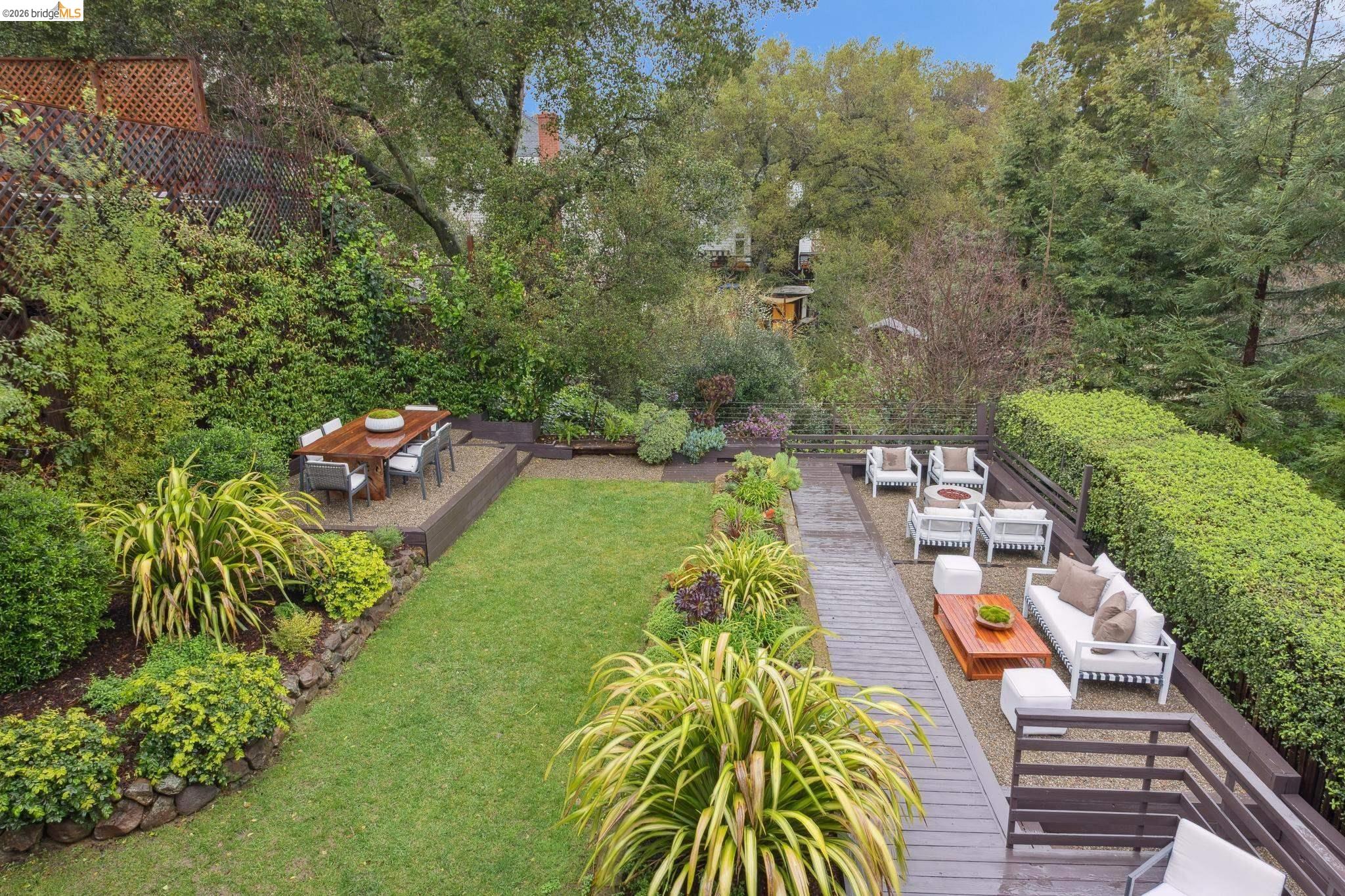 Detail Gallery Image 40 of 60 For 1374 El Centro Ave, Oakland,  CA 94602 - 3 Beds | 2/1 Baths