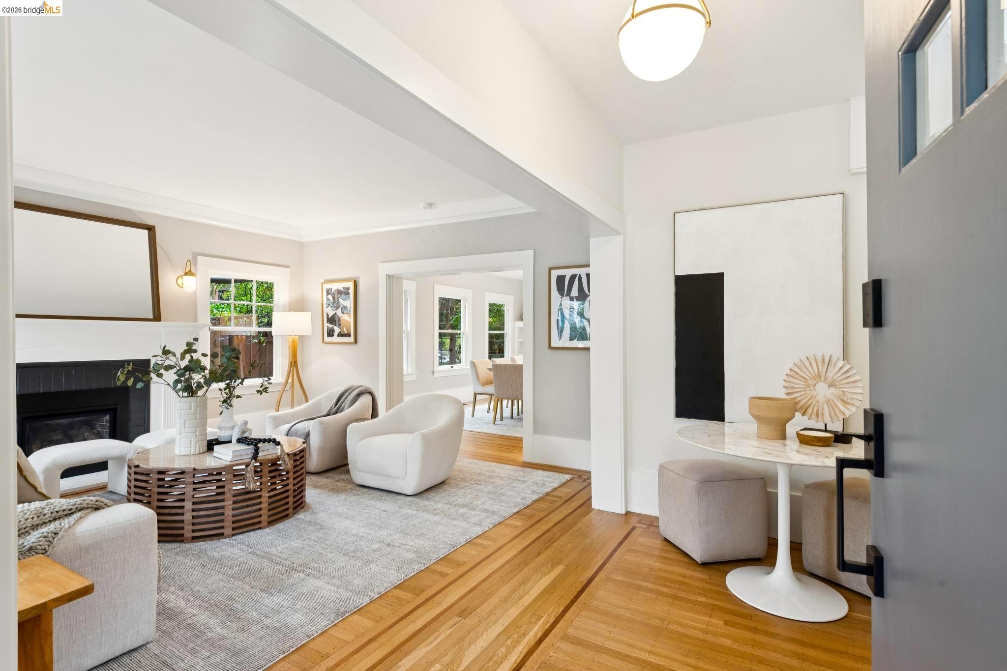 Detail Gallery Image 5 of 60 For 1374 El Centro Ave, Oakland,  CA 94602 - 3 Beds | 2/1 Baths