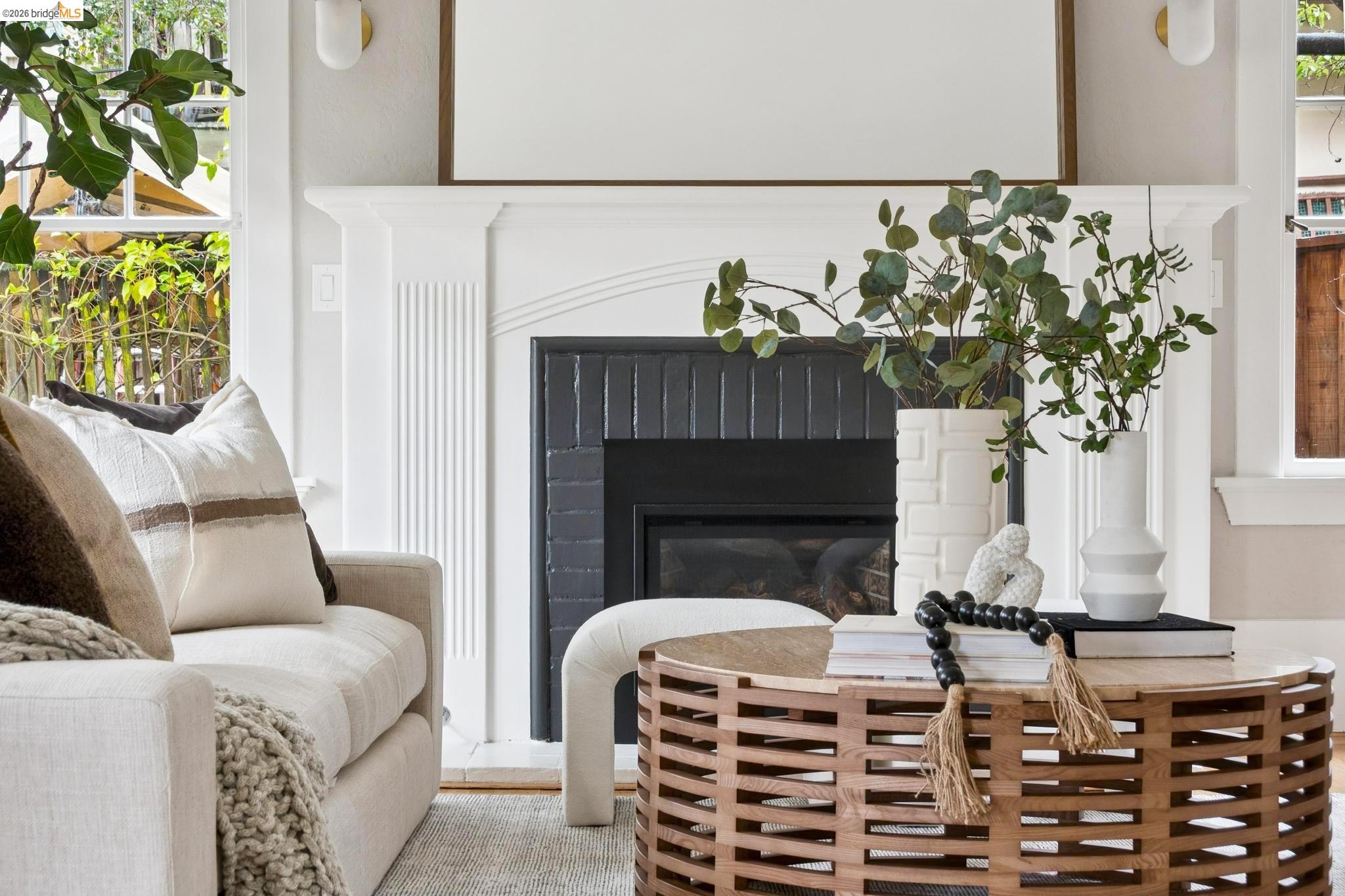 Detail Gallery Image 8 of 60 For 1374 El Centro Ave, Oakland,  CA 94602 - 3 Beds | 2/1 Baths